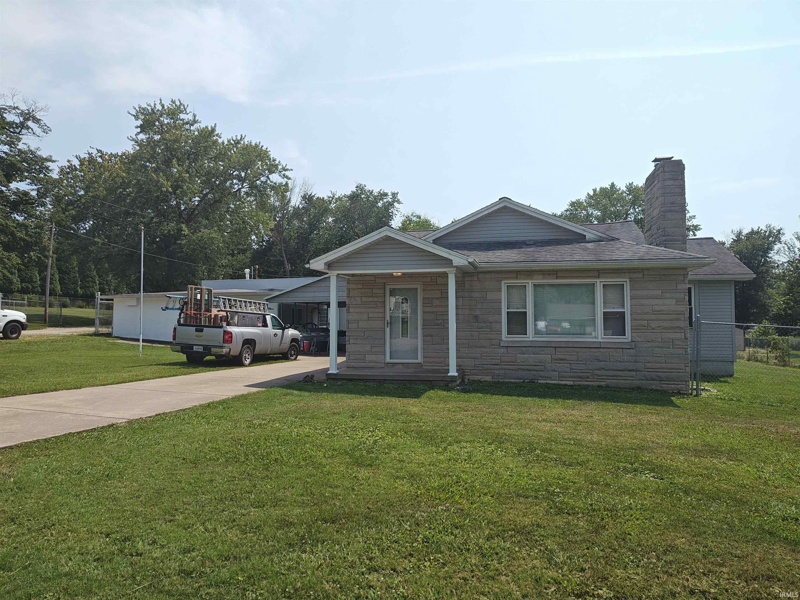 721 Radio Avenue Property Photo 1