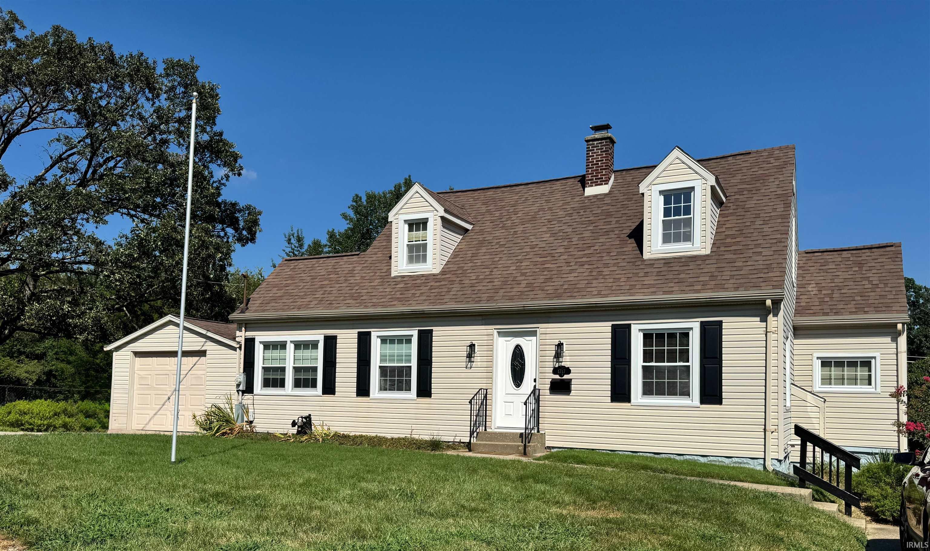 1717 Russell Avenue Property Photo 1