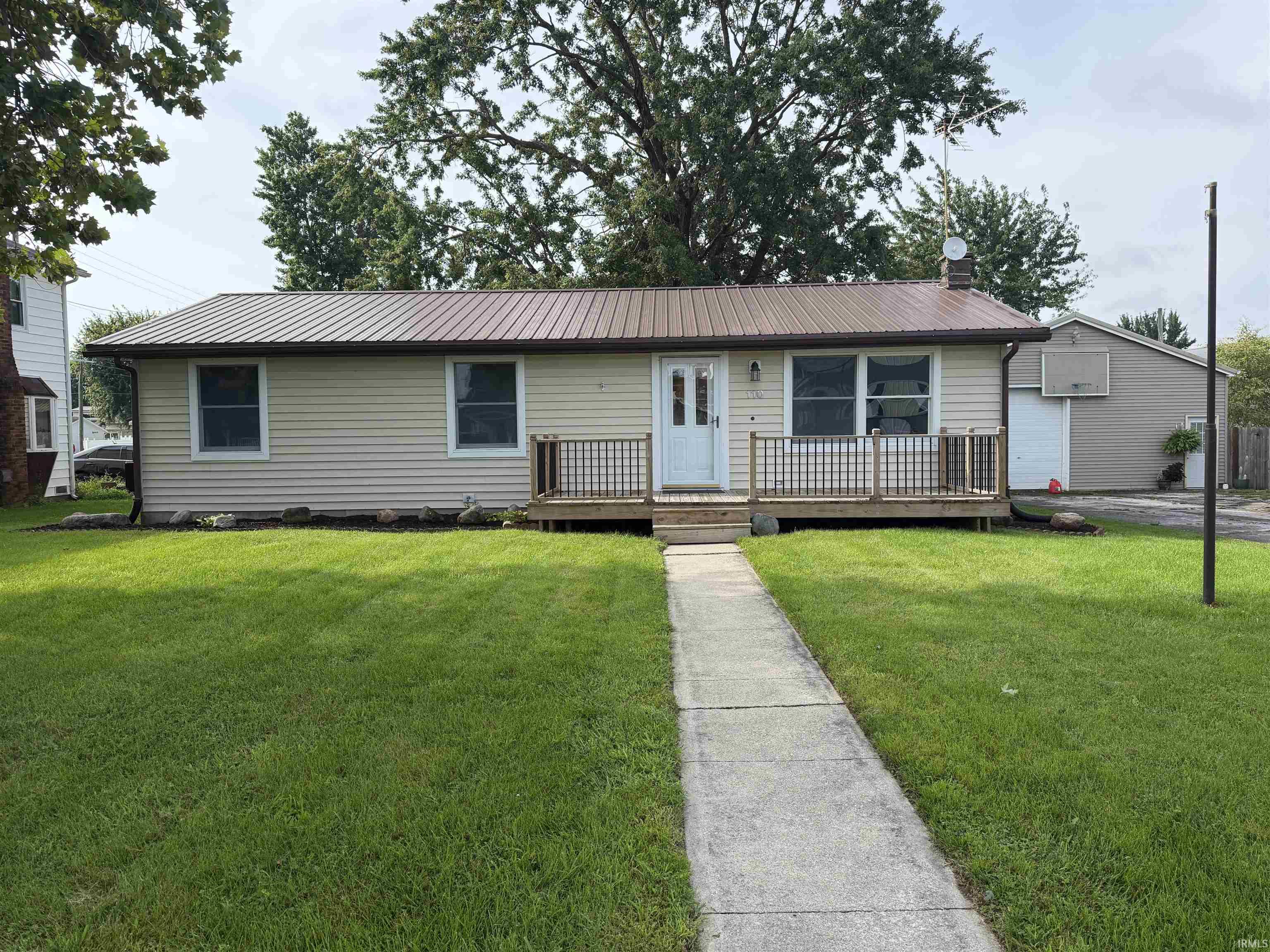 110 E Andrews Street Property Photo 1