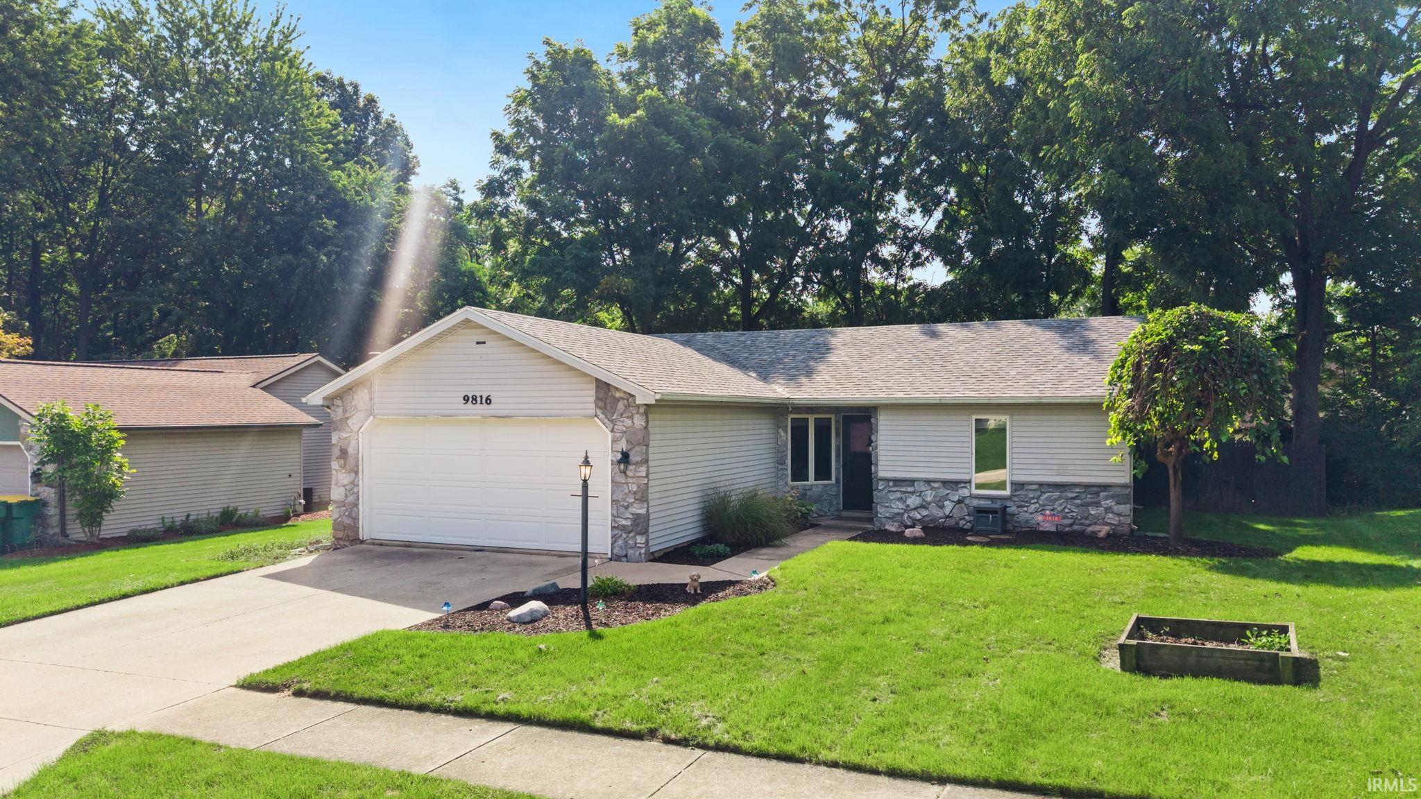 9816 Mustang Drive