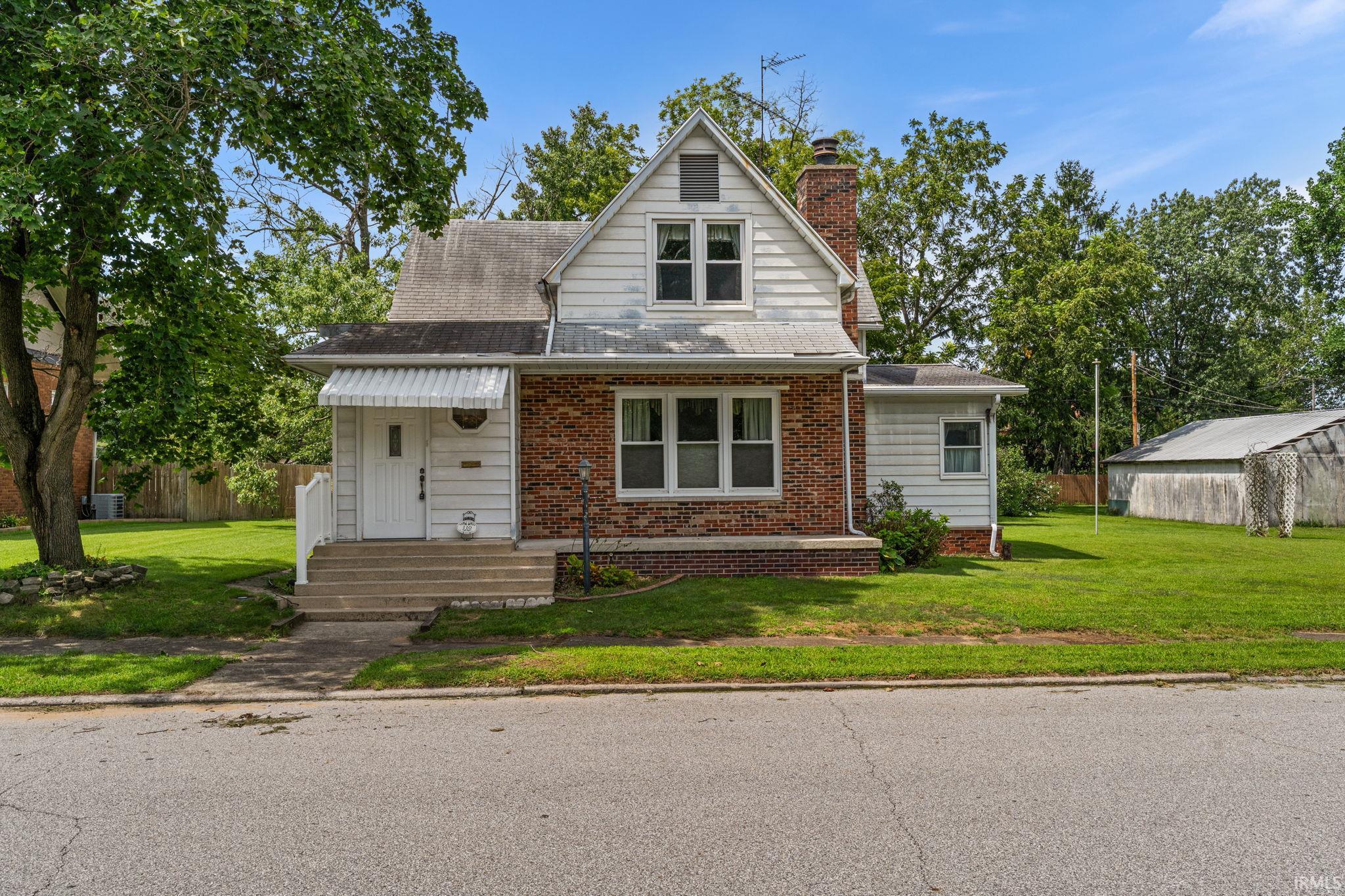 110 N George Street Property Photo 1