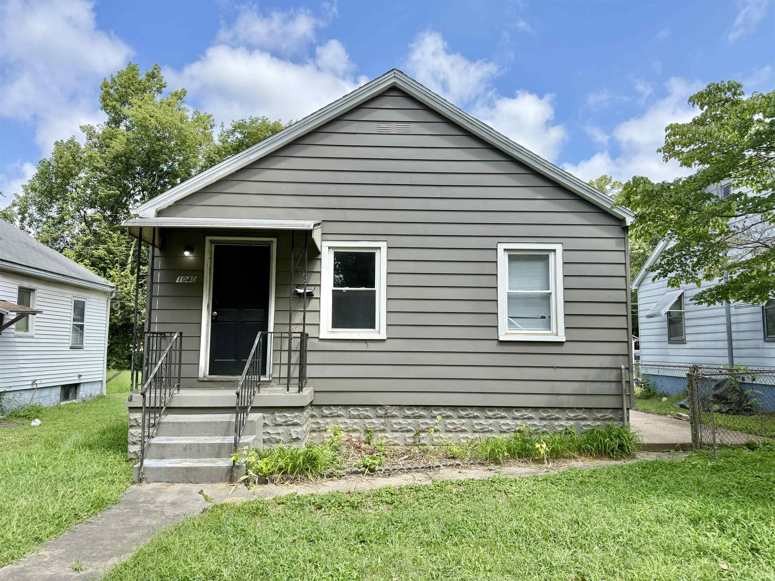 1040 Covert Avenue Property Photo 1