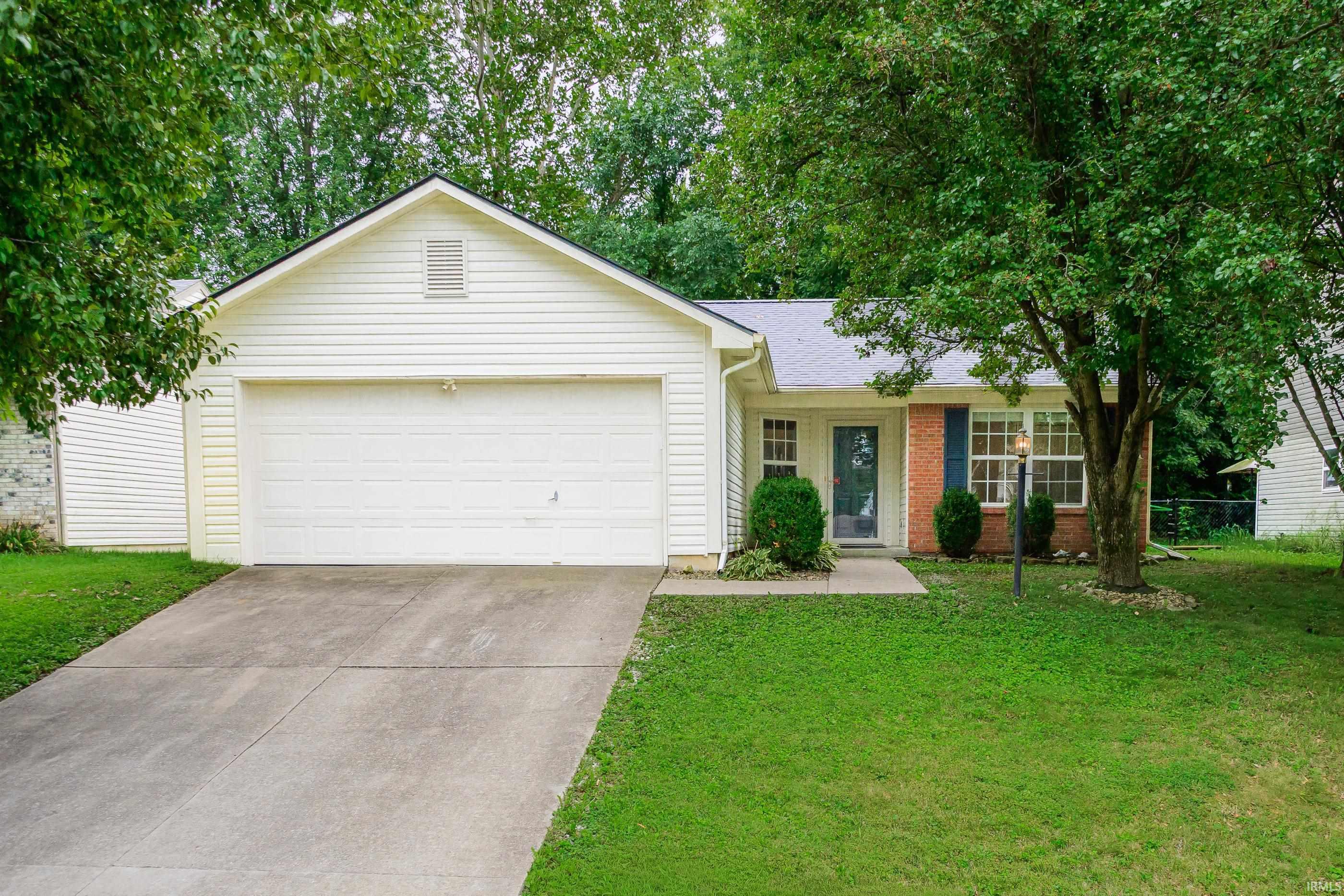 1529 W Edinburgh Bend Property Photo 1