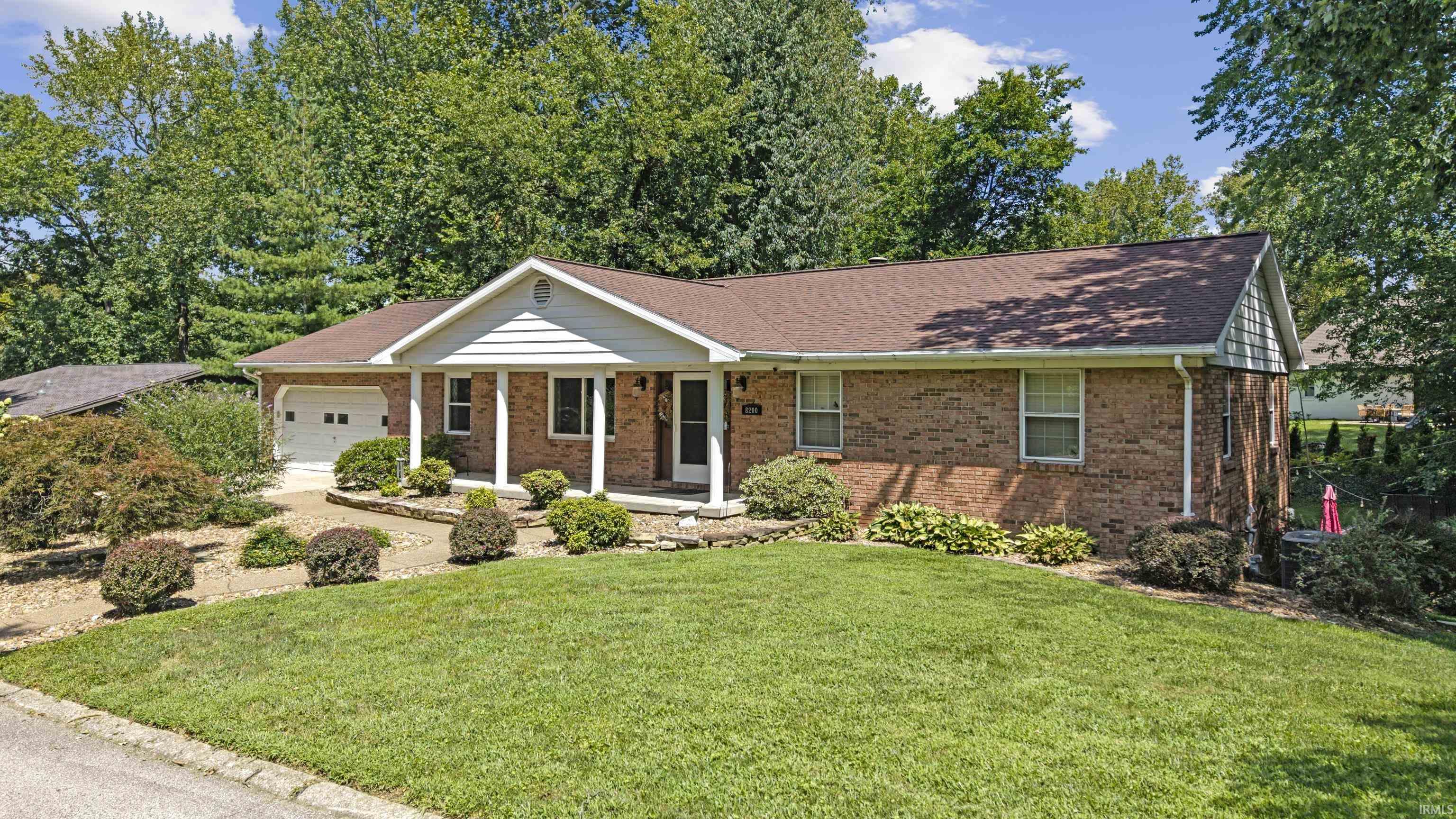 8200 Berry Drive Property Photo 1