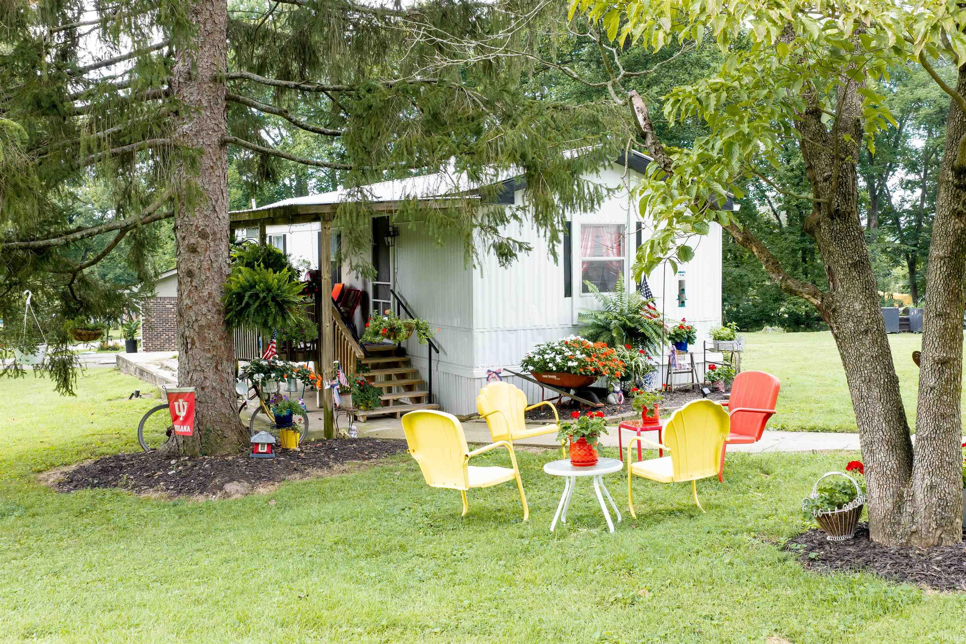 3660 S Woods Avenue Property Photo 1