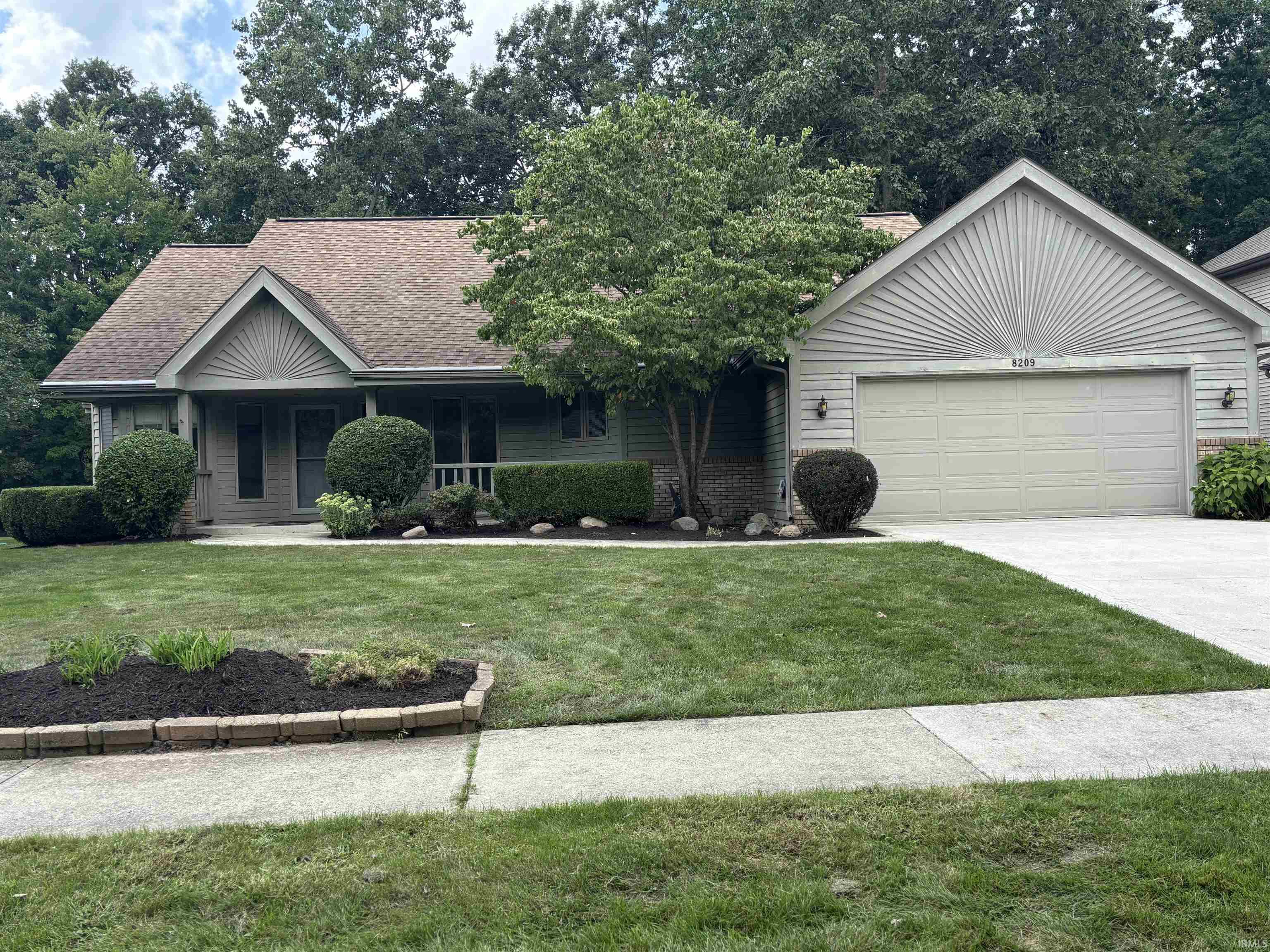 8209 Summerset Place Property Photo 1