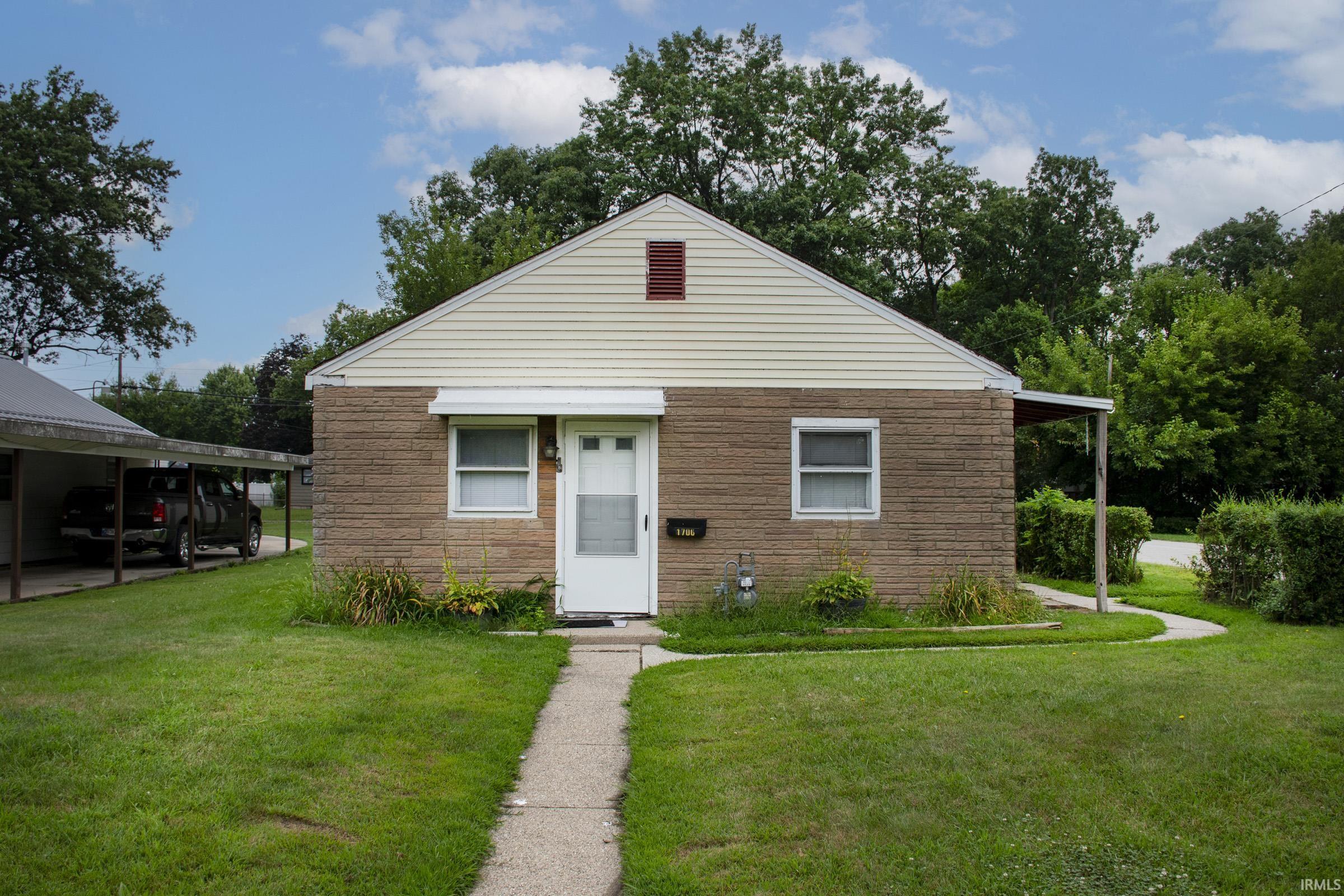 1700 Strong Avenue Property Photo 1