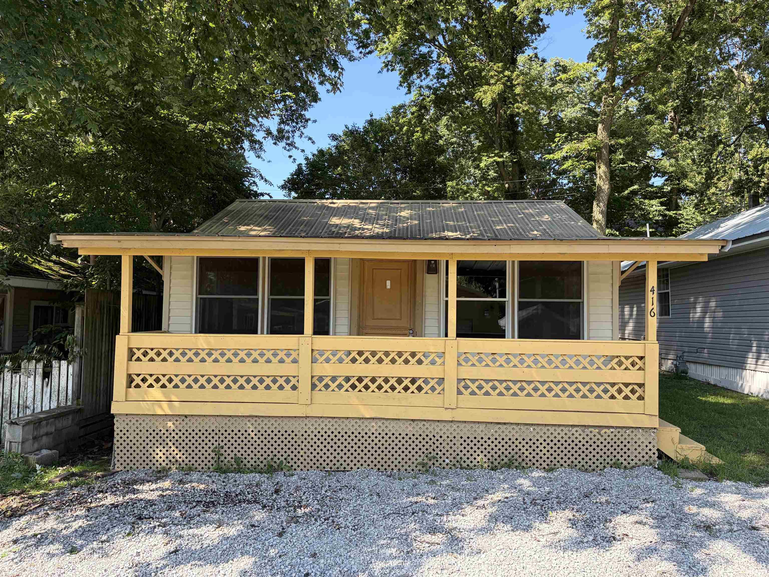 416 W Coy Avenue Property Photo 1