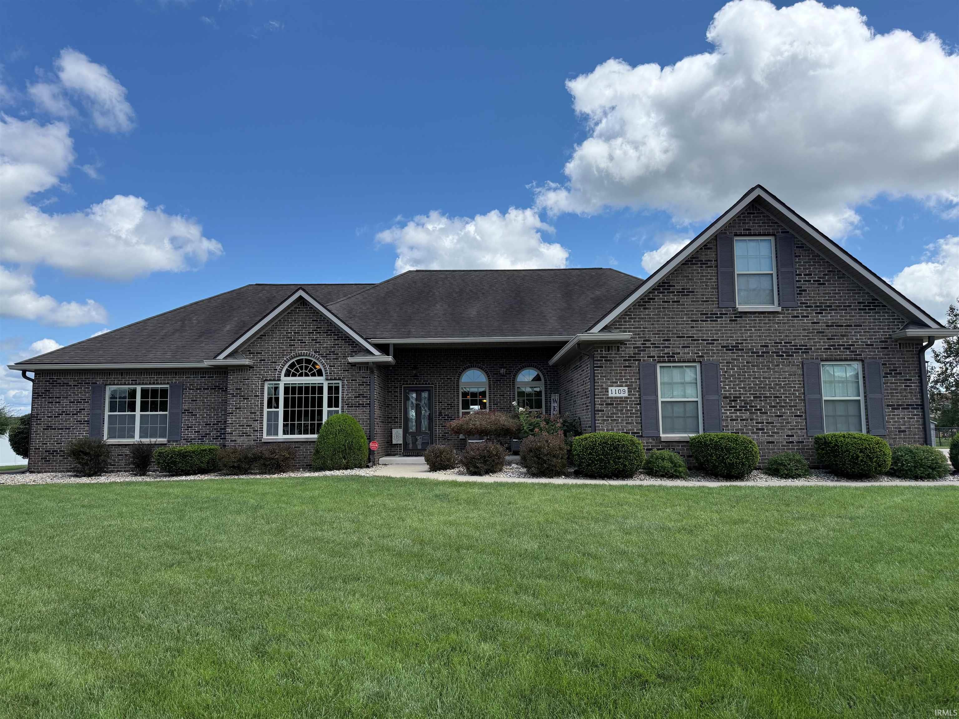 1109 S Deer Run Property Photo 1