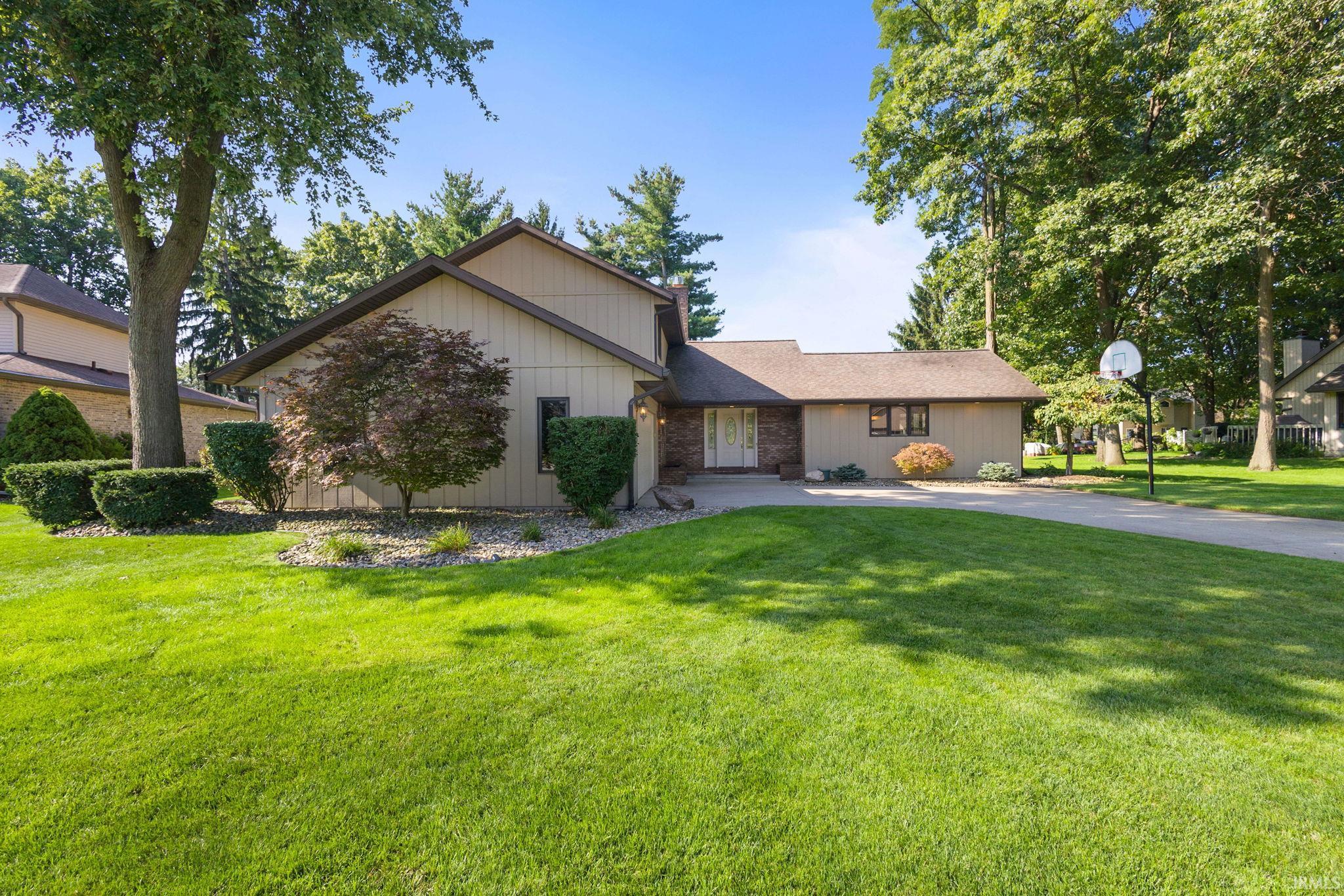 23590 Cedar Knoll Circle Property Photo 1