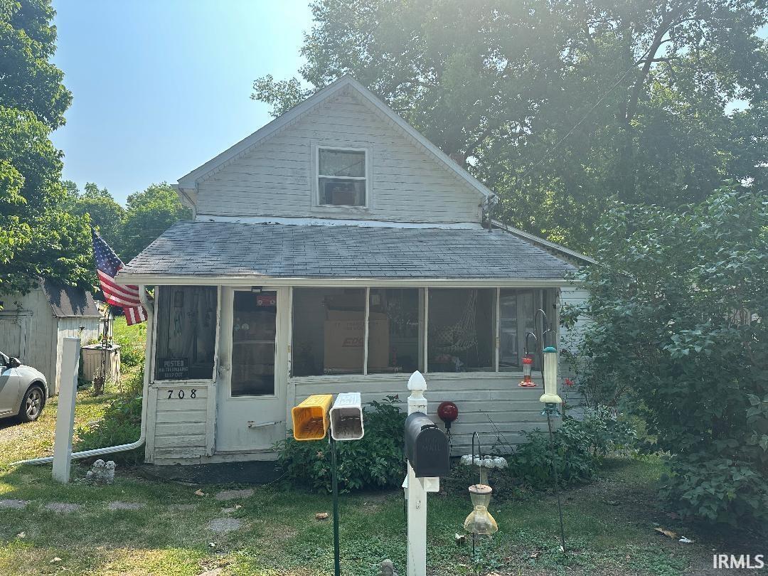708 N School Avenue Property Photo 1