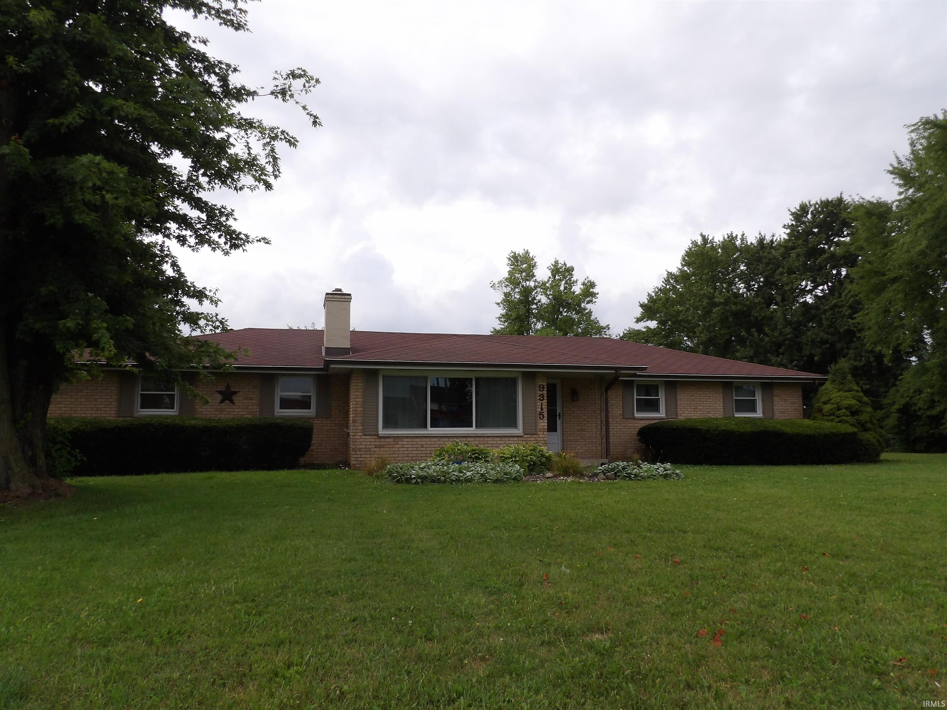9315 E Jackson Street Property Photo 1