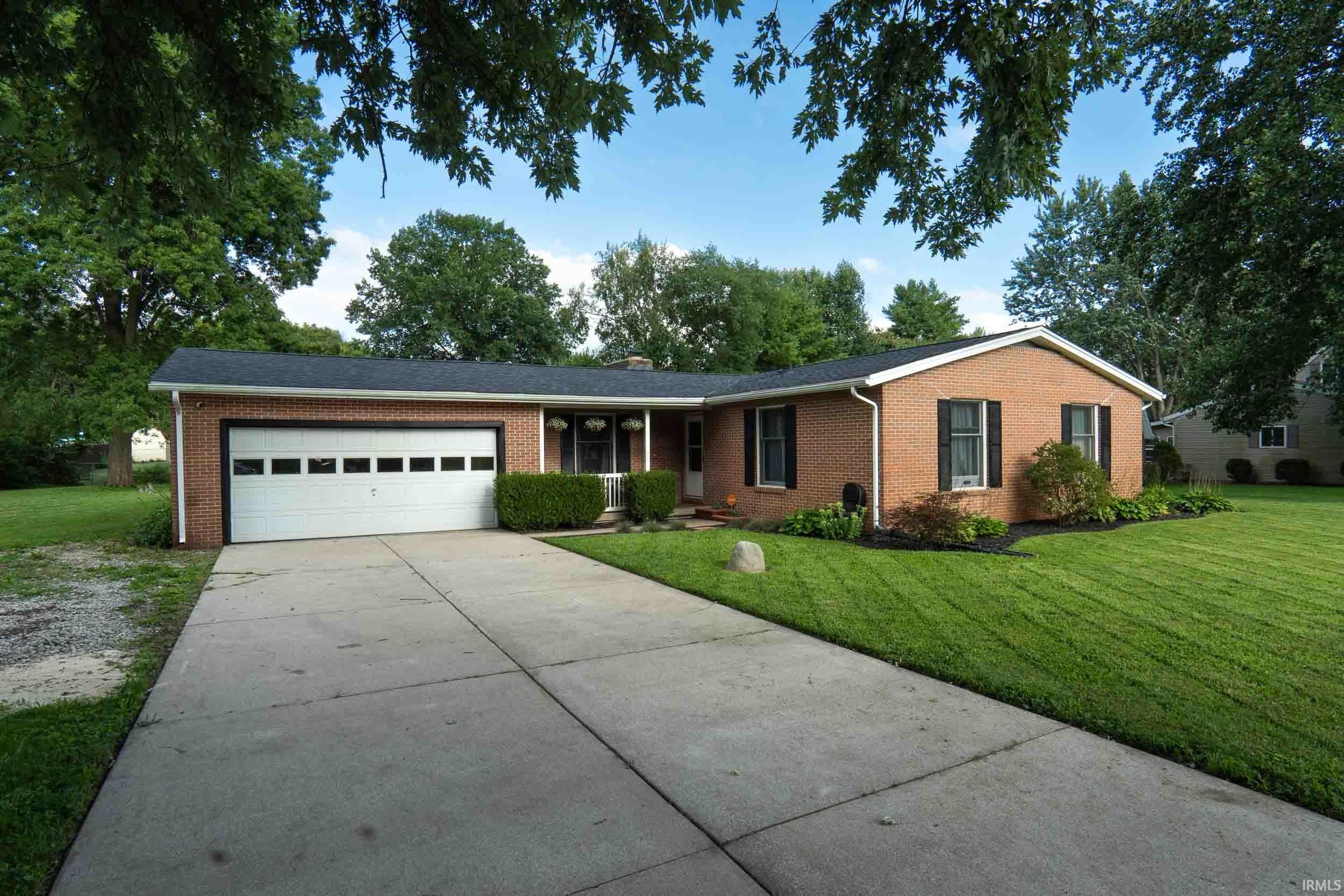 704 Jeff Drive Property Photo 1