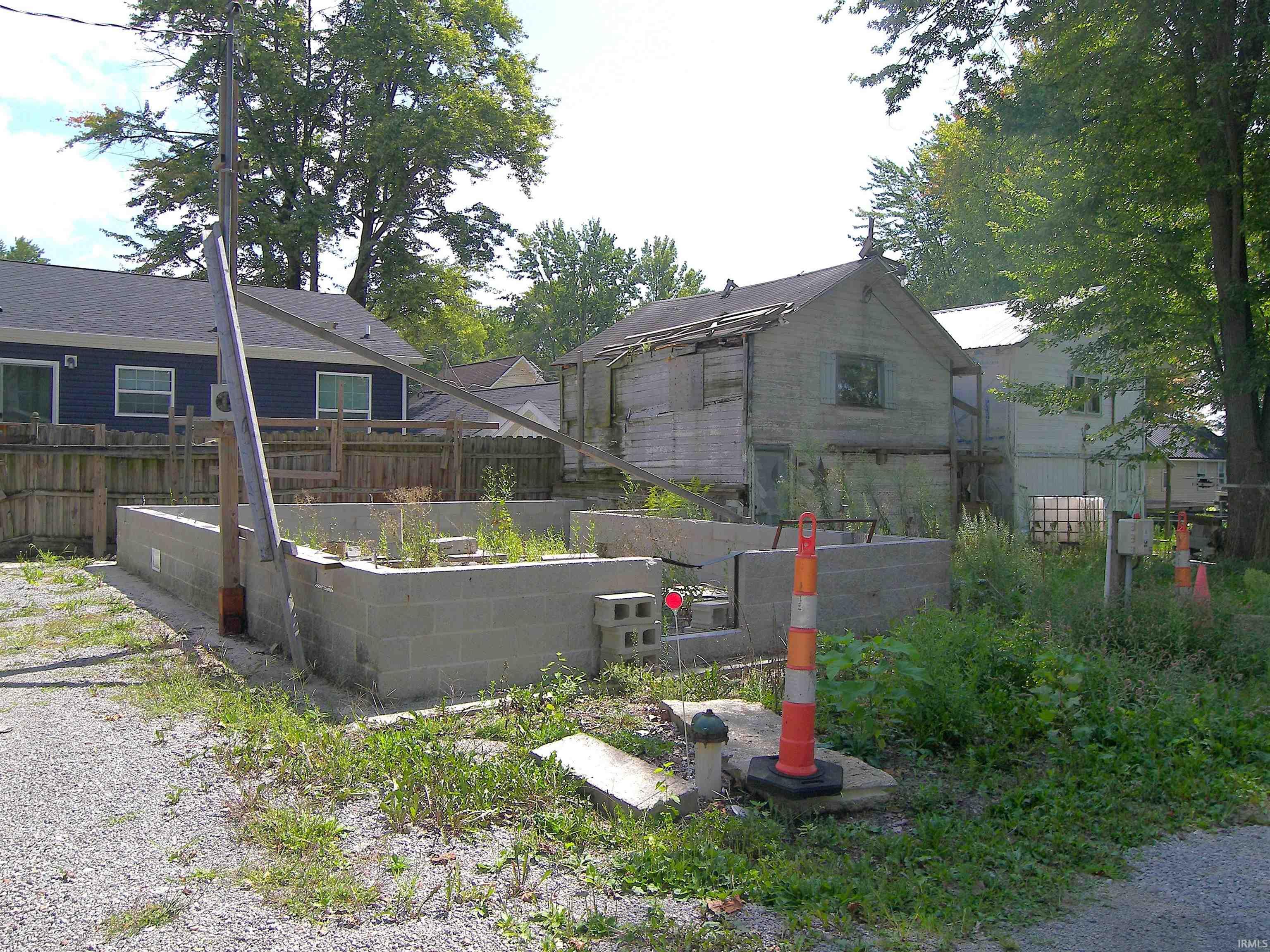 20 Ems B57 Lane Property Photo 1