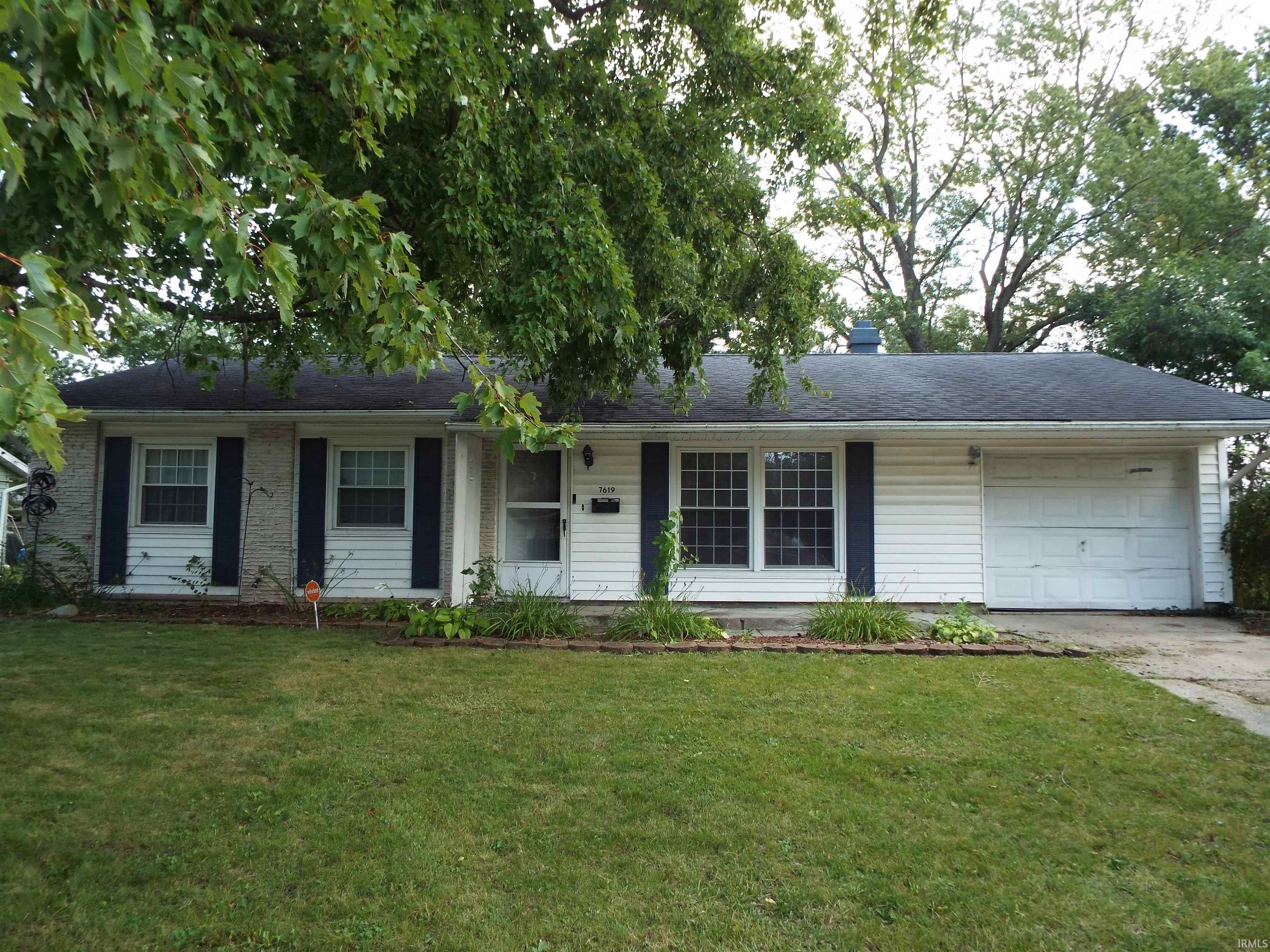 7619 Kingsway Drive Property Photo 1