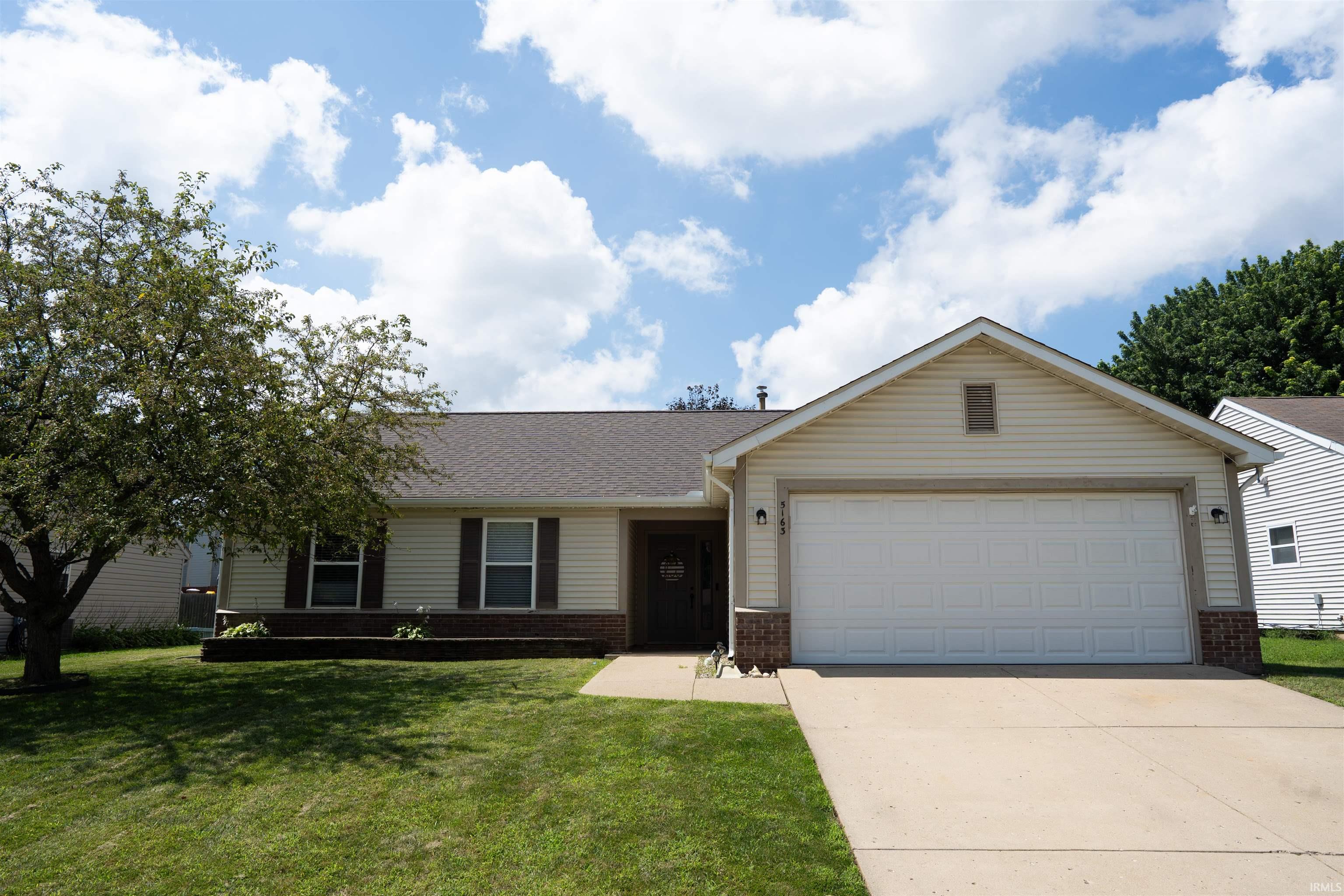 5163 Saddle Drive Property Photo 1