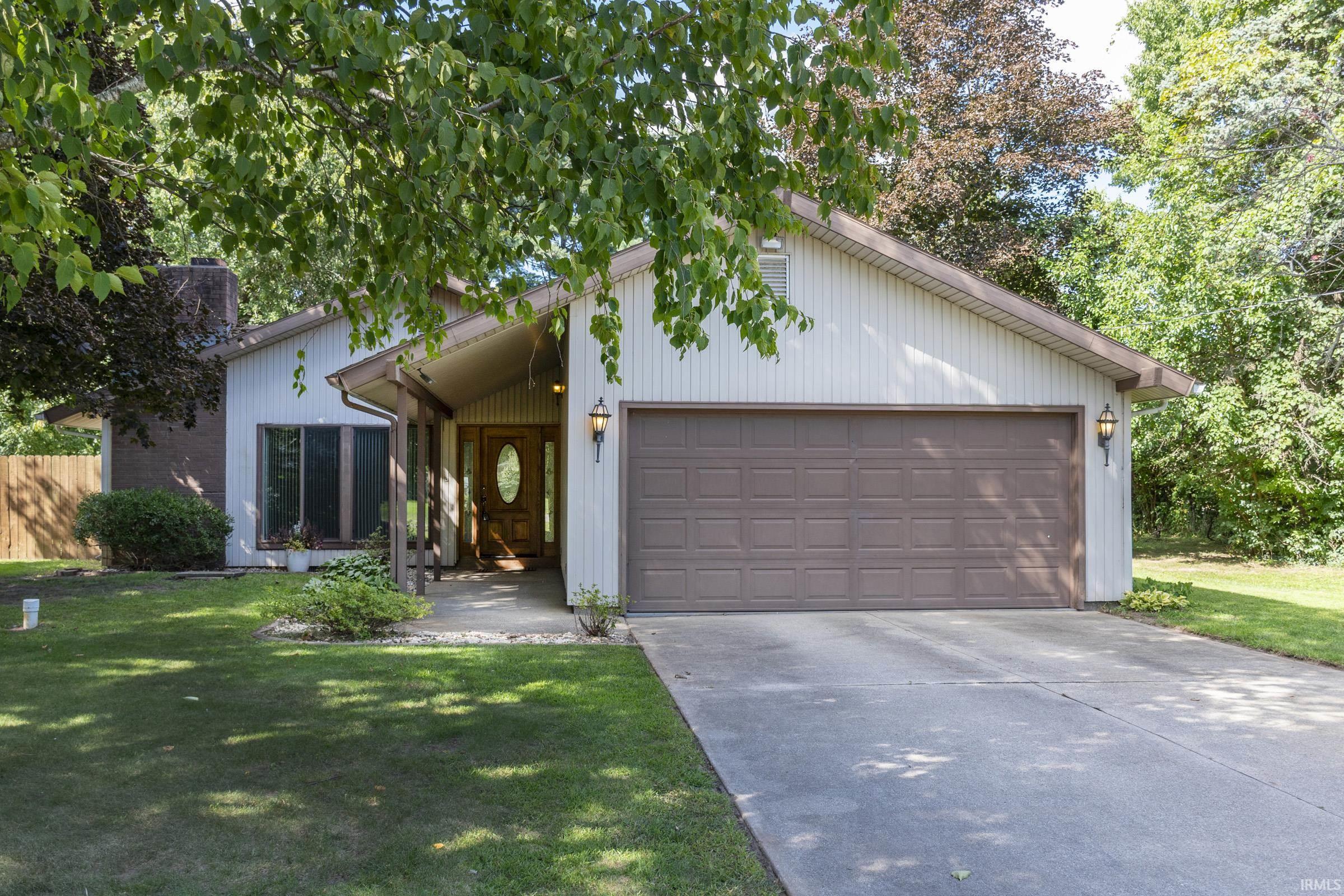 23679 County Road 18 Property Photo 1