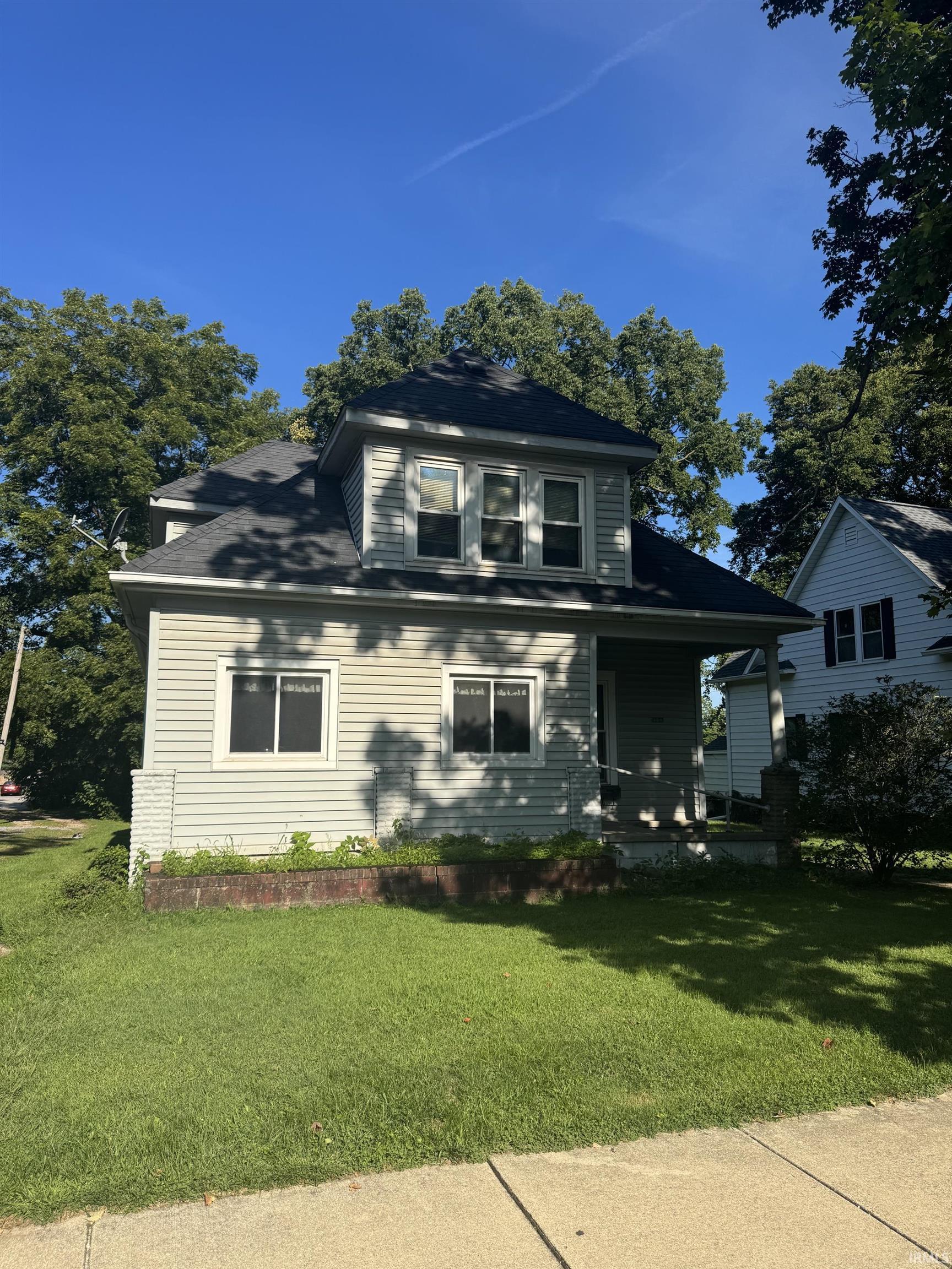904 S Perry Street Property Photo 1