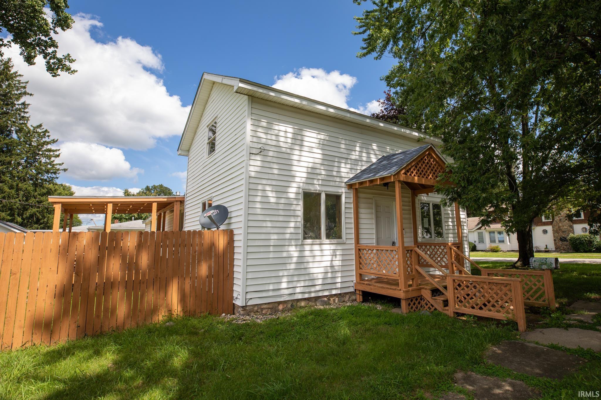 107 E Sunset Drive Property Photo 1