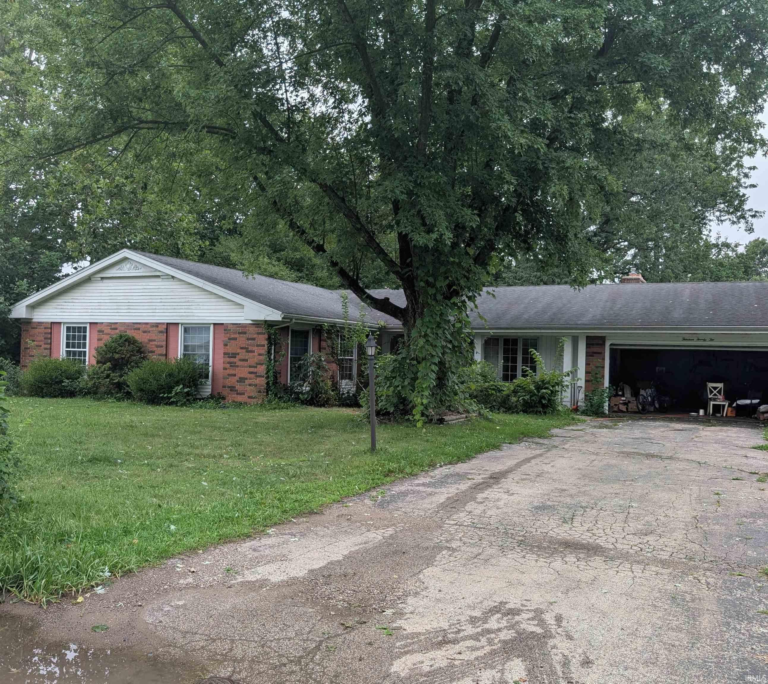 1322 Riding Mall Drive Property Photo 1