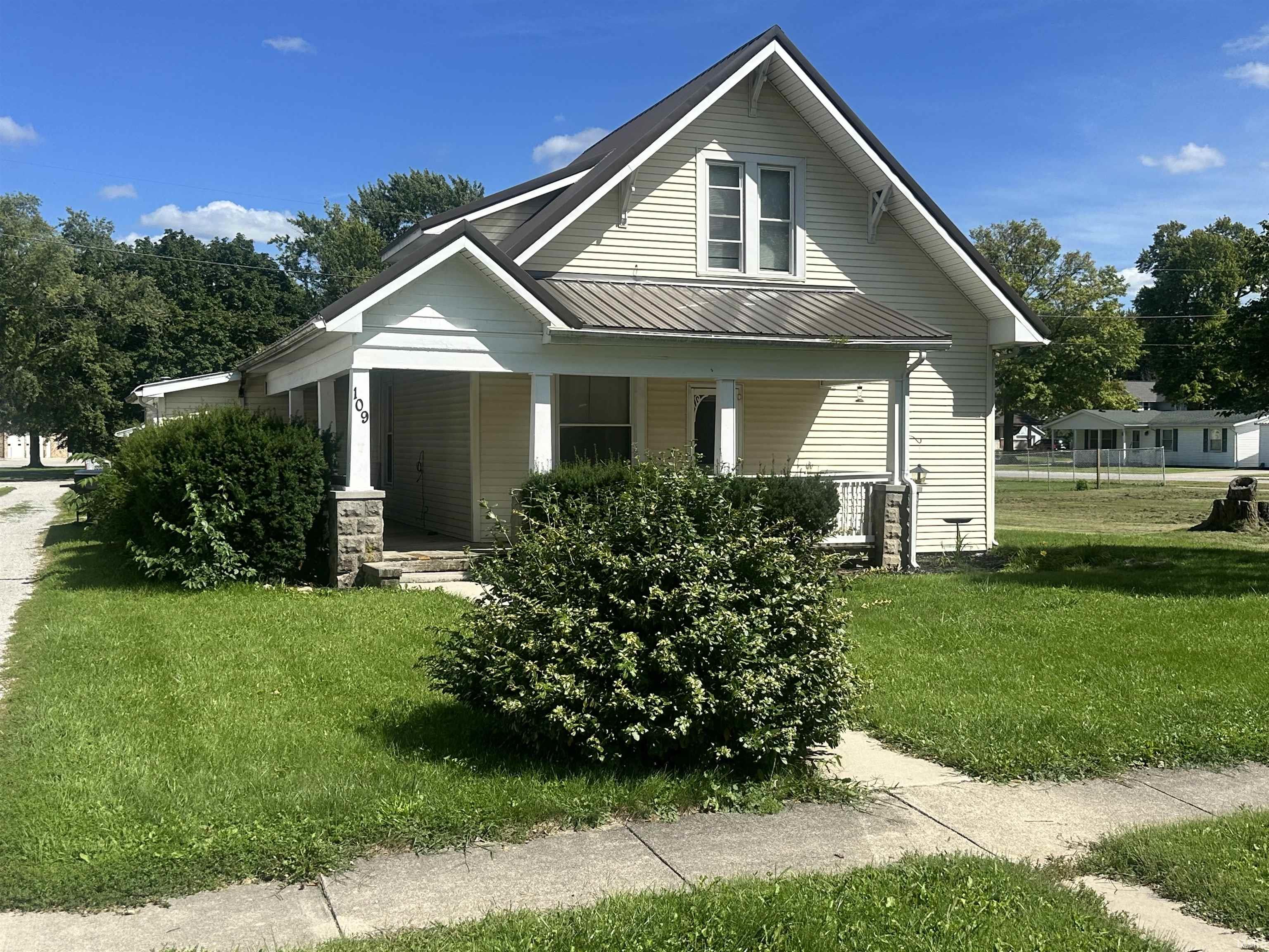 109 Summit Street Property Photo 1