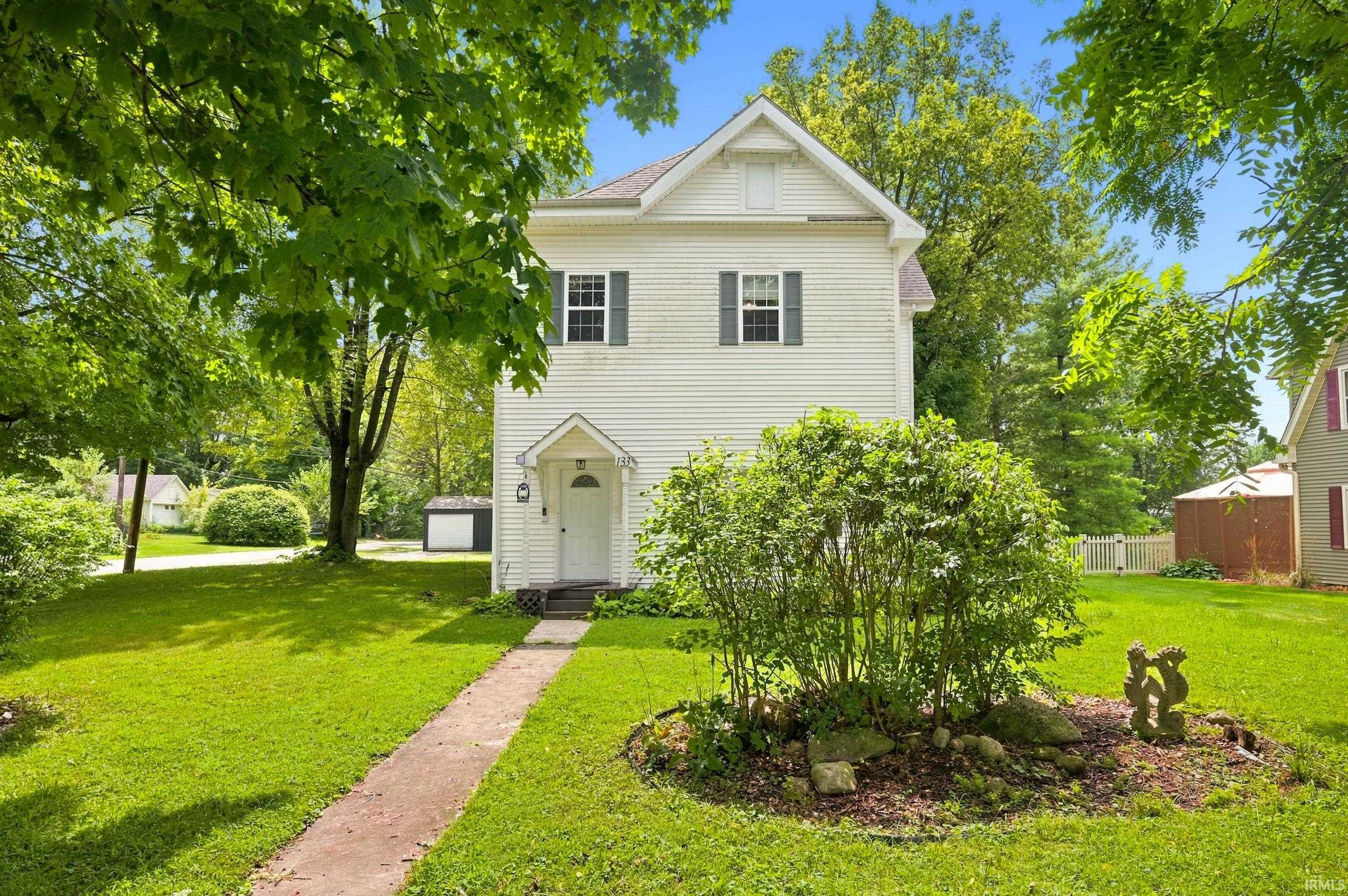 133 E Broad Street Property Photo 1