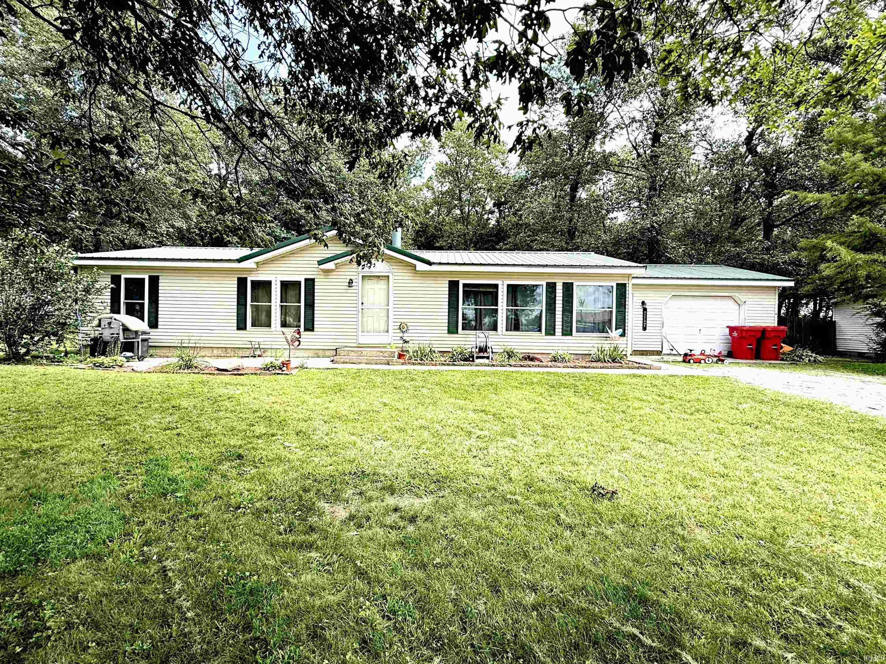 2010 N Chippewa Property Photo 1