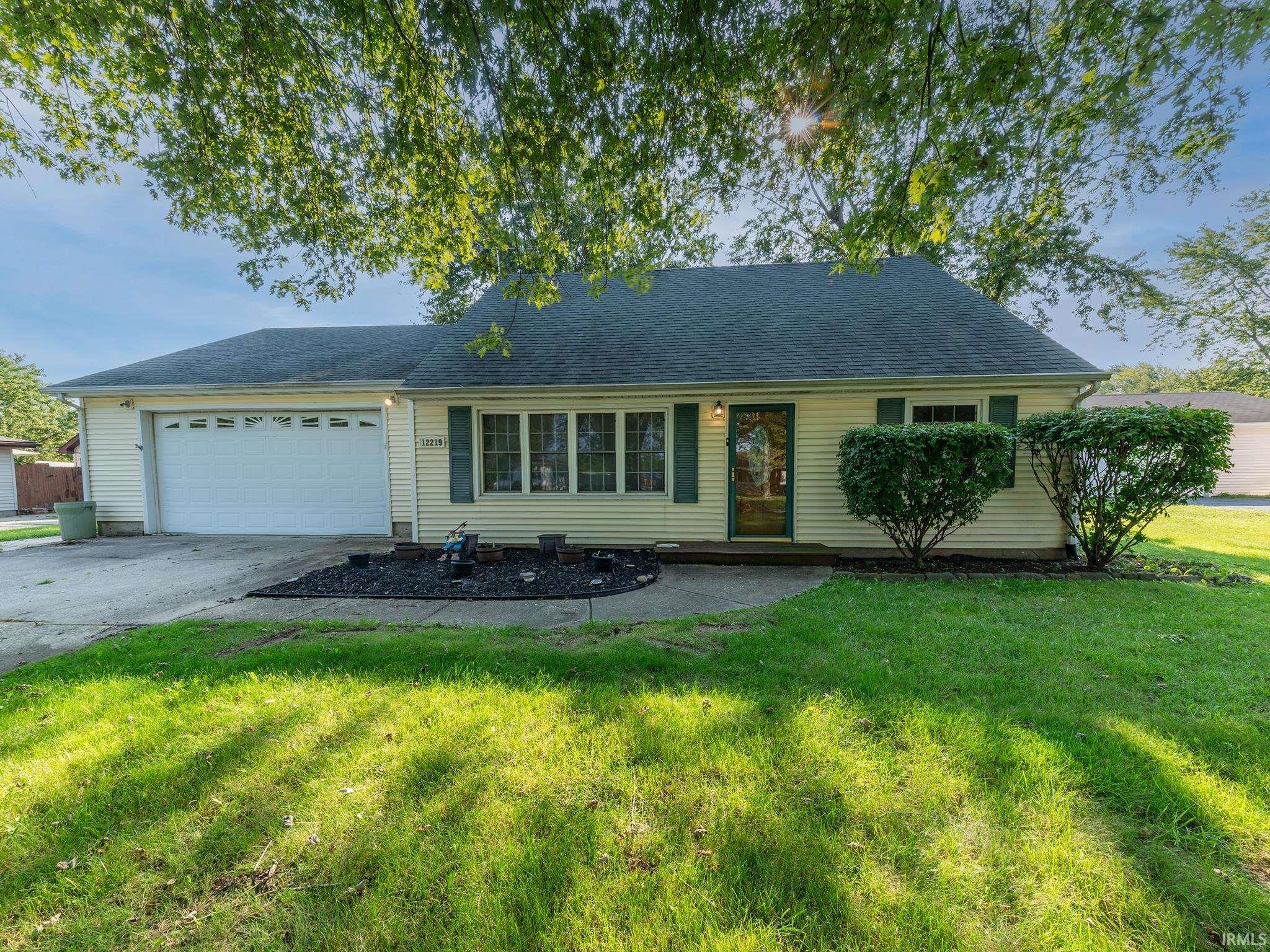 12219 Tompkins Place Property Photo 1