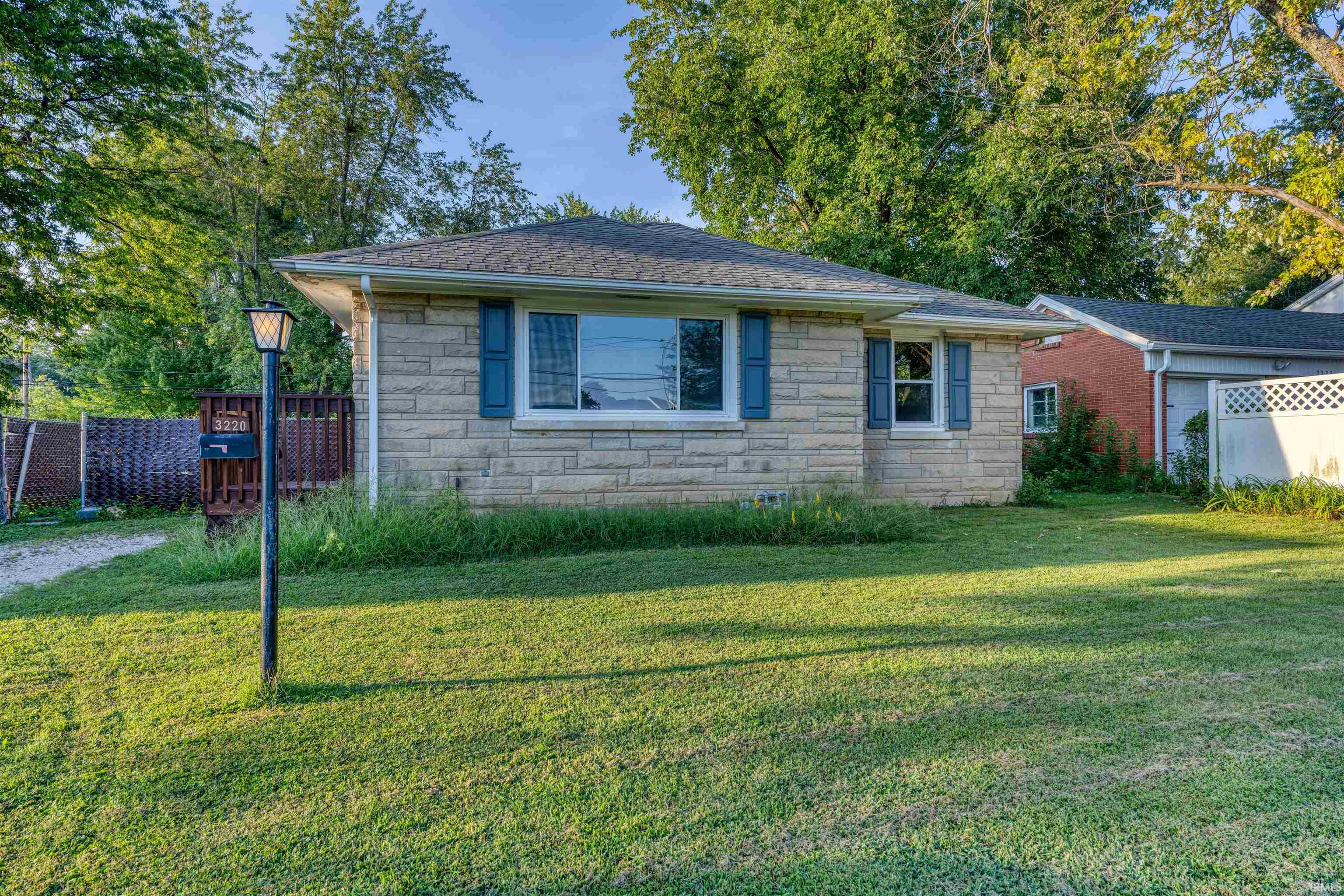 3220 Pollack Avenue Property Photo 1