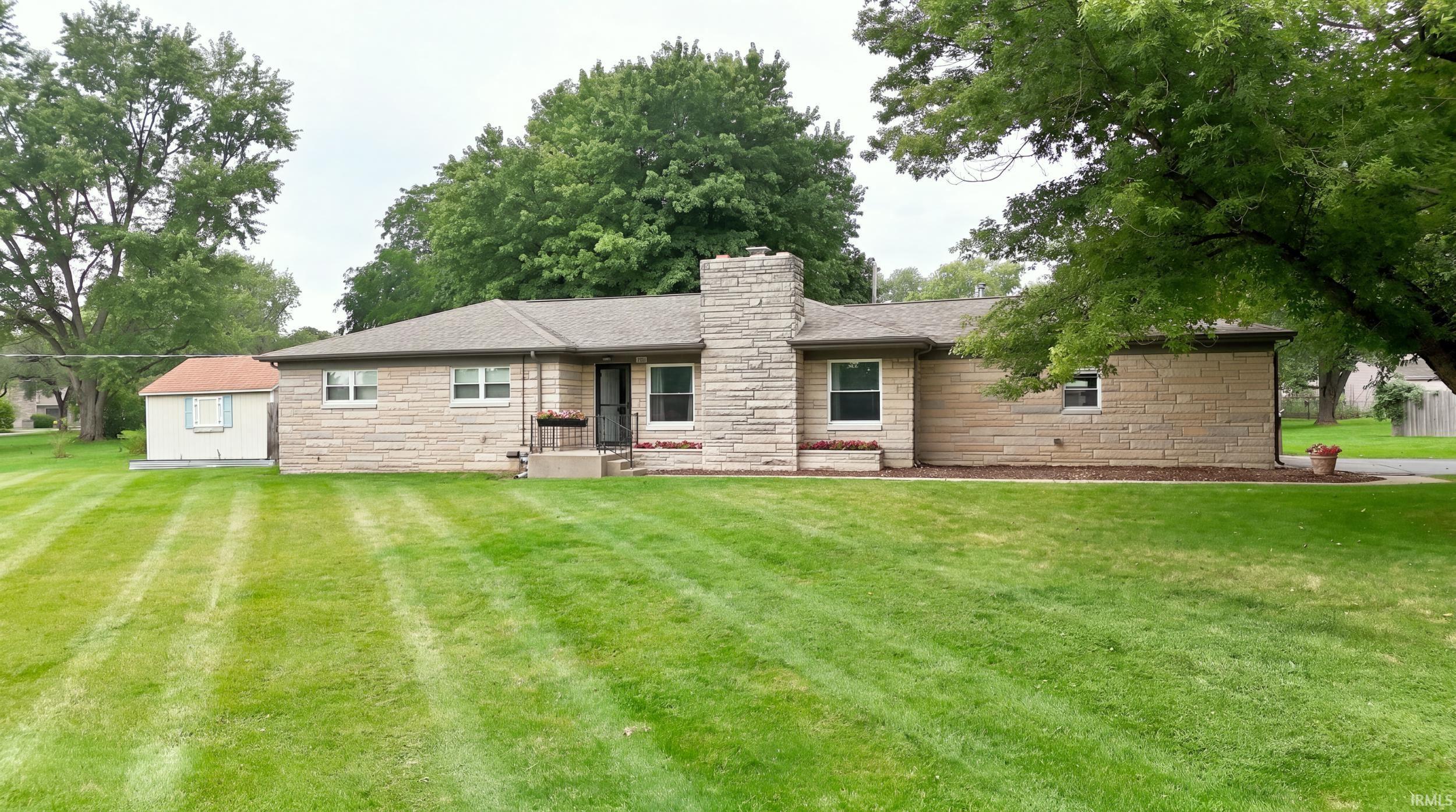 6226 E Hills Road Property Photo 1