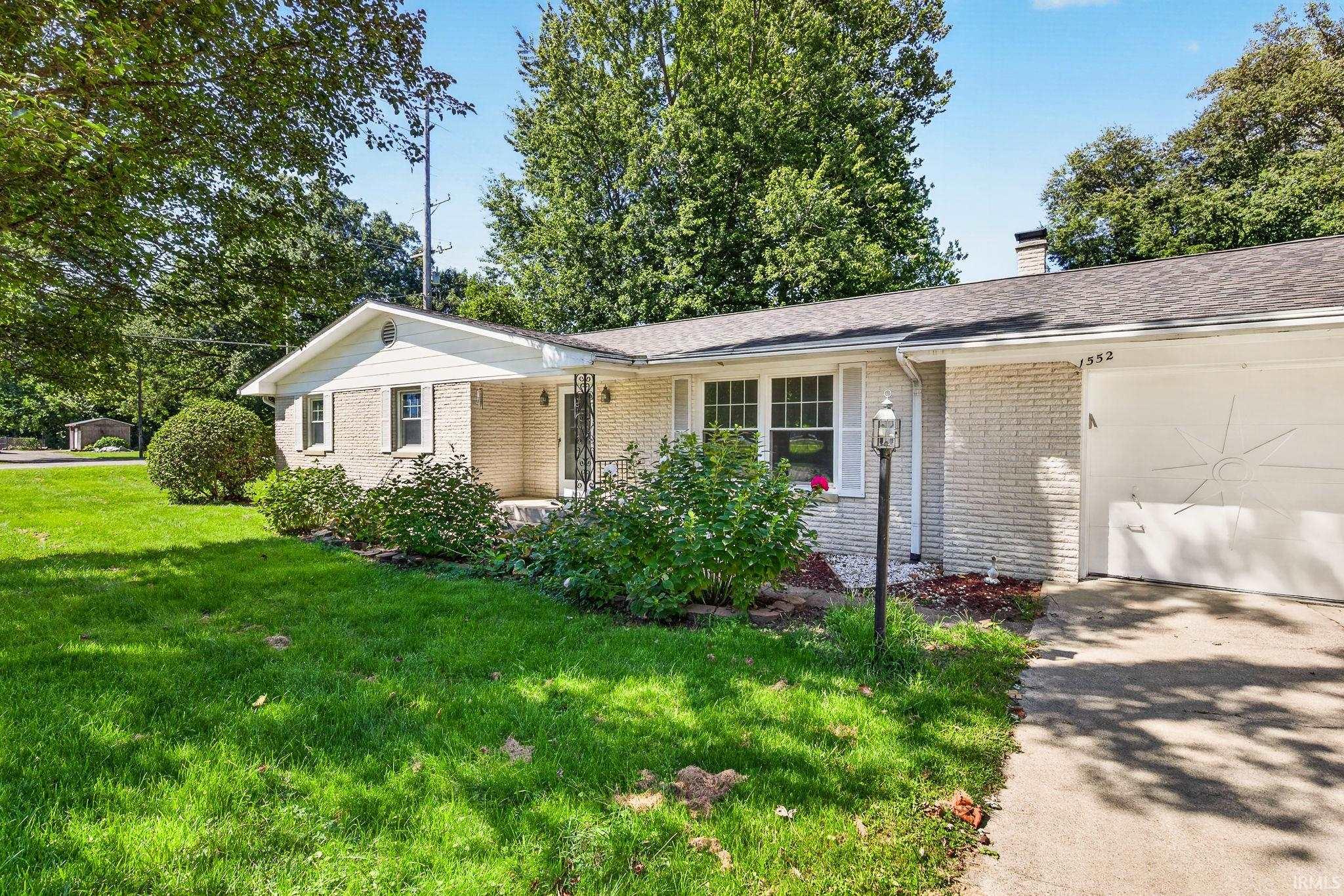 1552 Brookview Avenue Property Photo 1