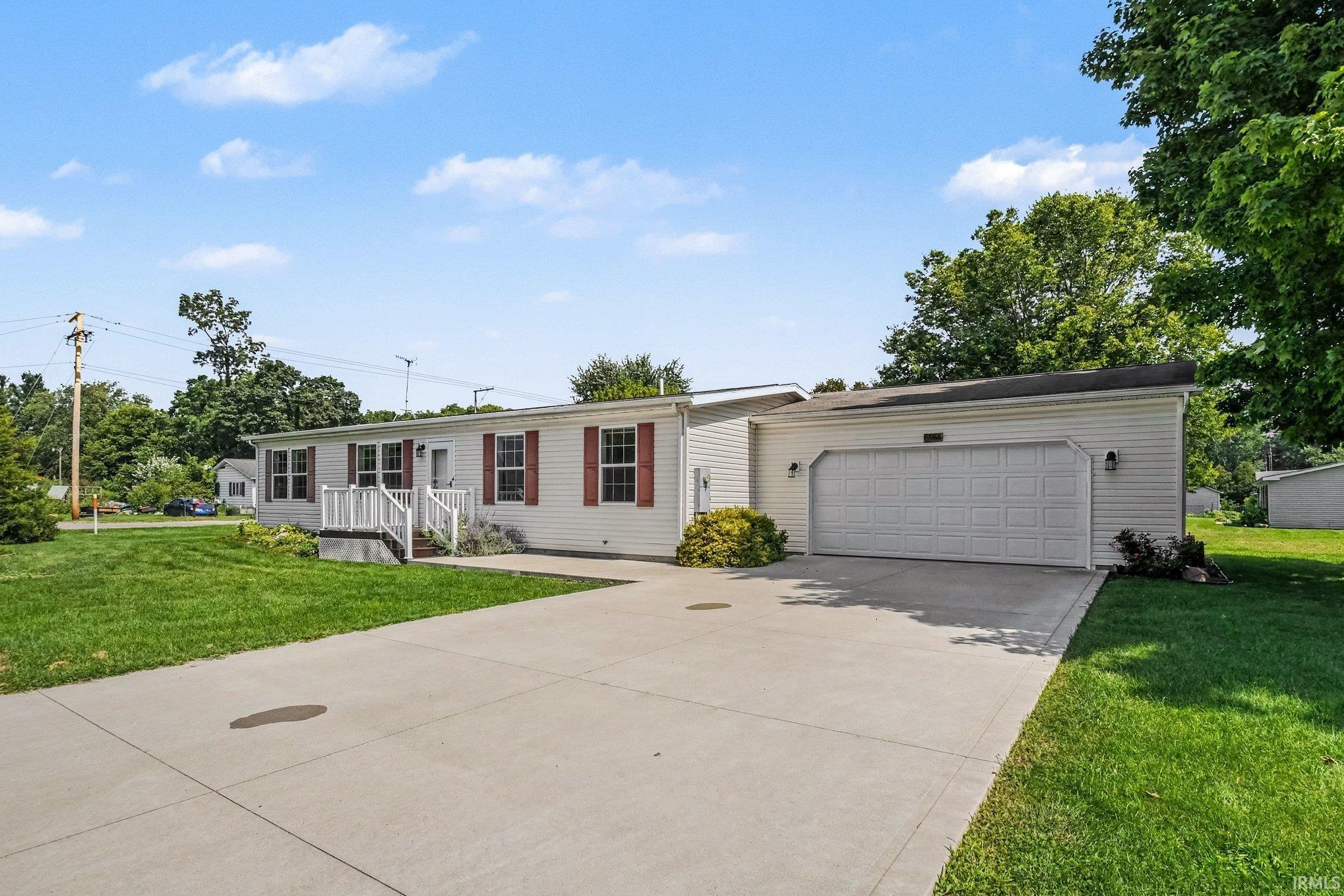 6965 N 675 W Property Photo 1