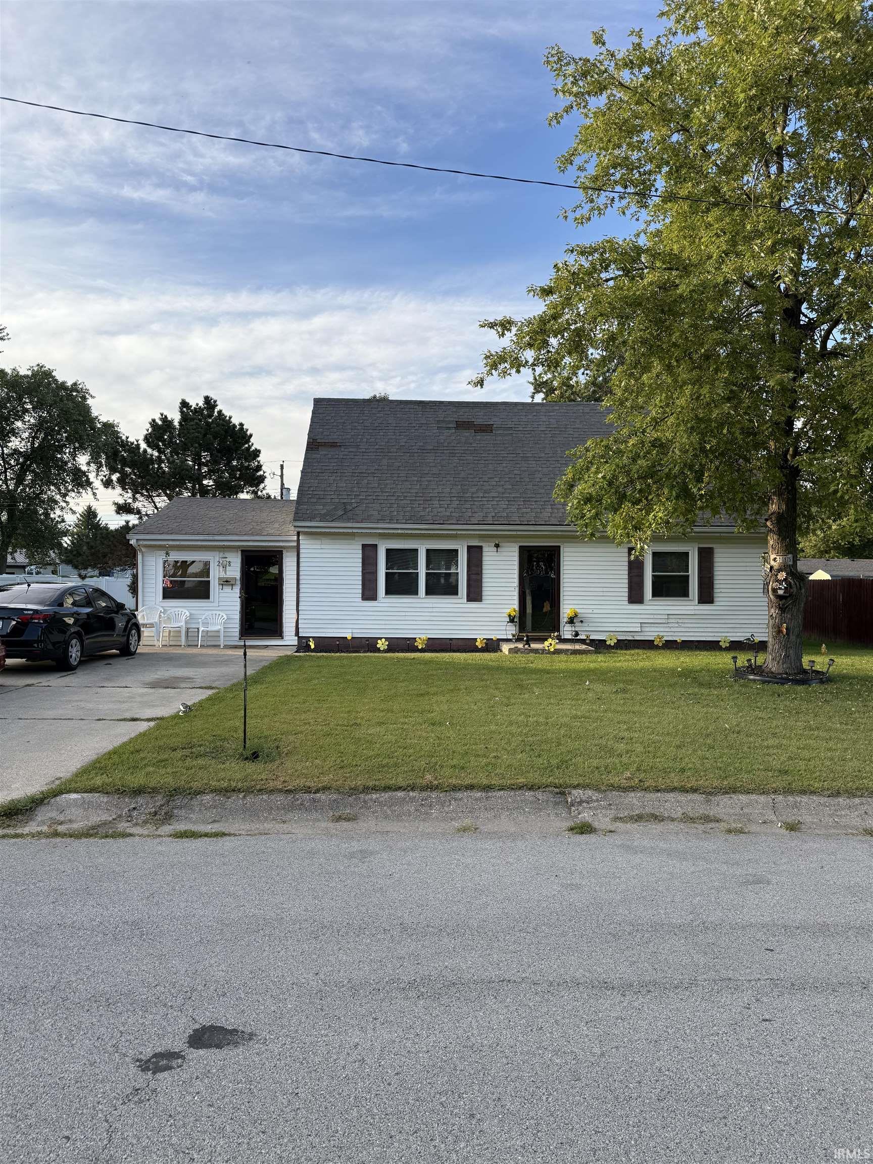 2158 S Fairfield Drive Property Photo 1