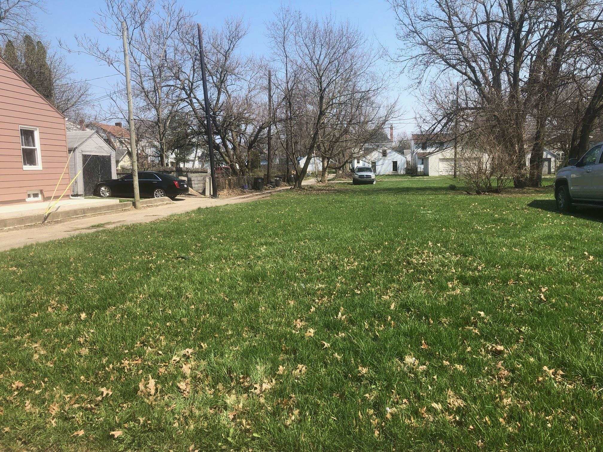 3701 S Park Drive Property Photo 1