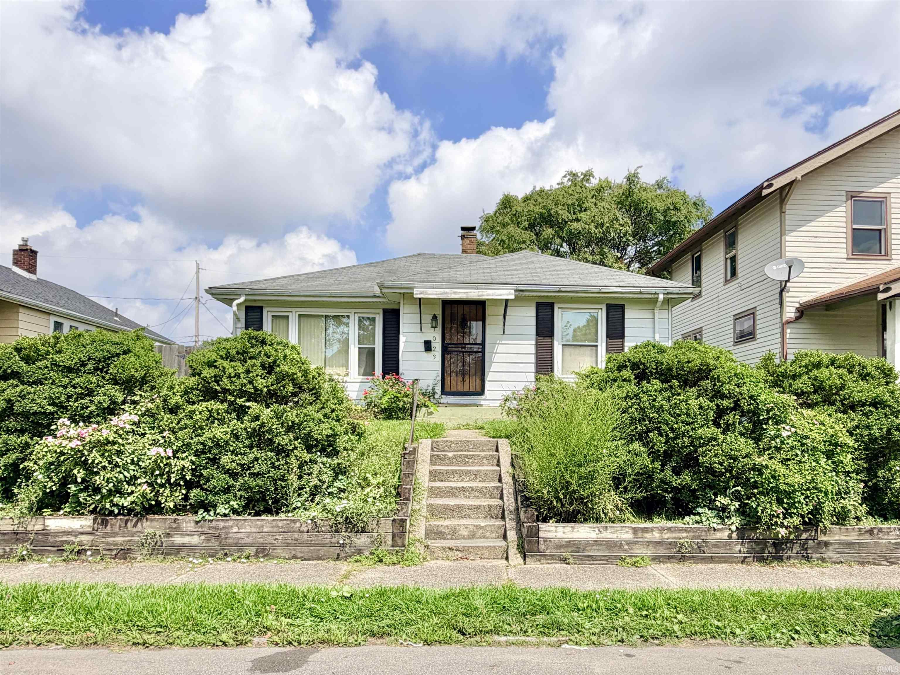 1023 Shore Drive Property Photo 1