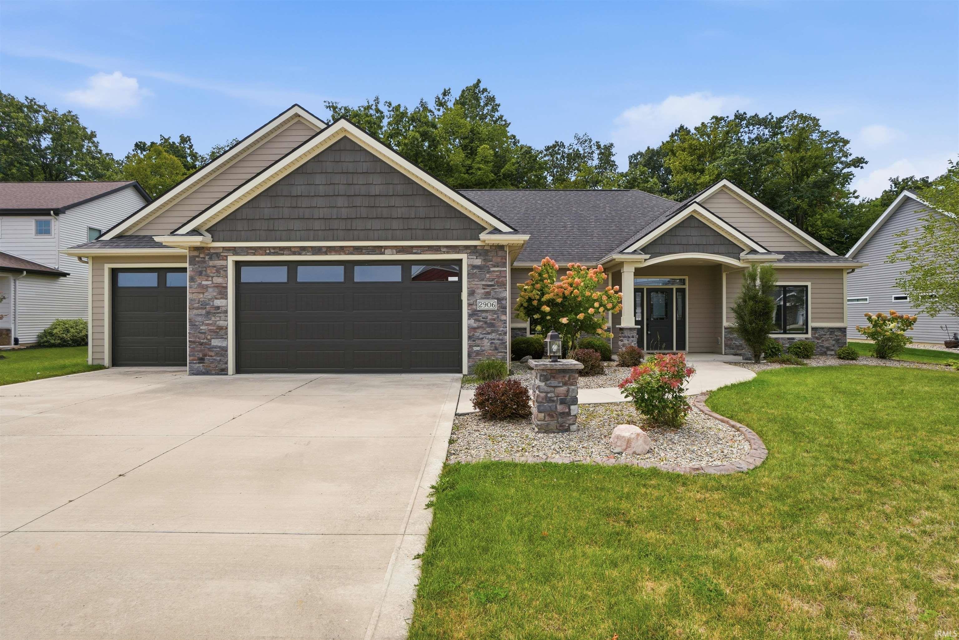 2906 Leon Cove