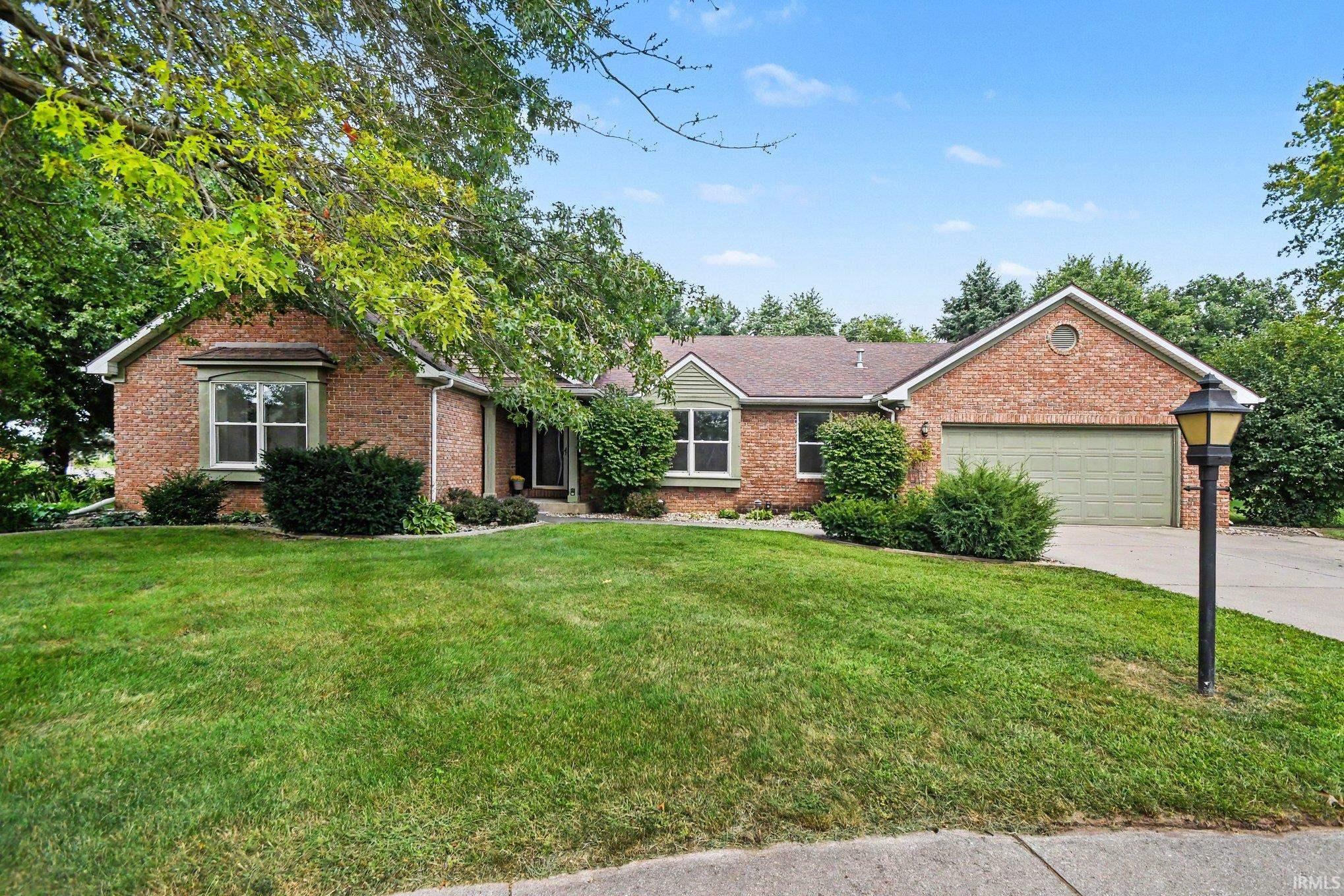 1402 Ashton Court Property Photo 1