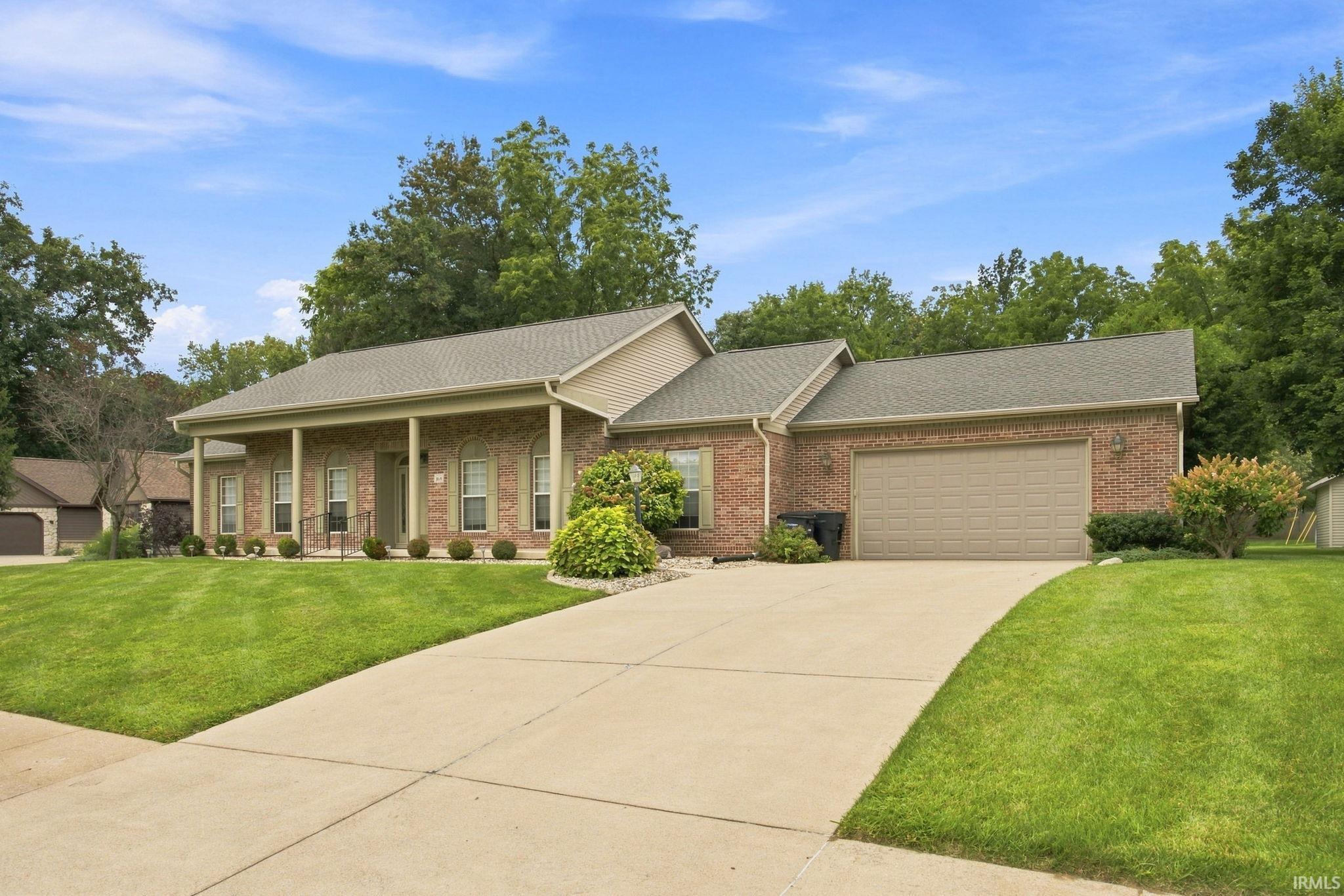 164 Coldbrook Court Property Photo 1