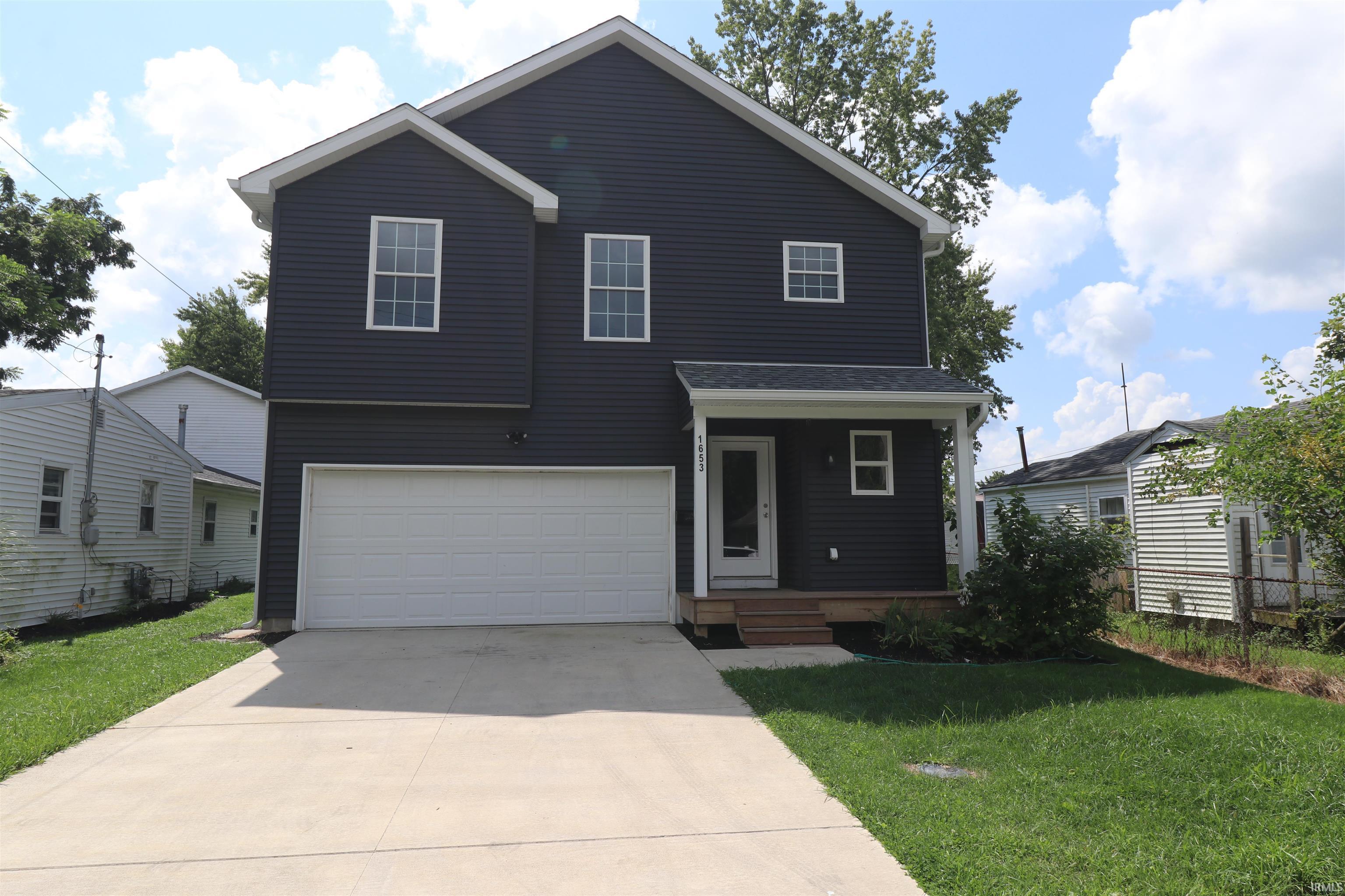 1653 E Jefferson Street Property Photo 1