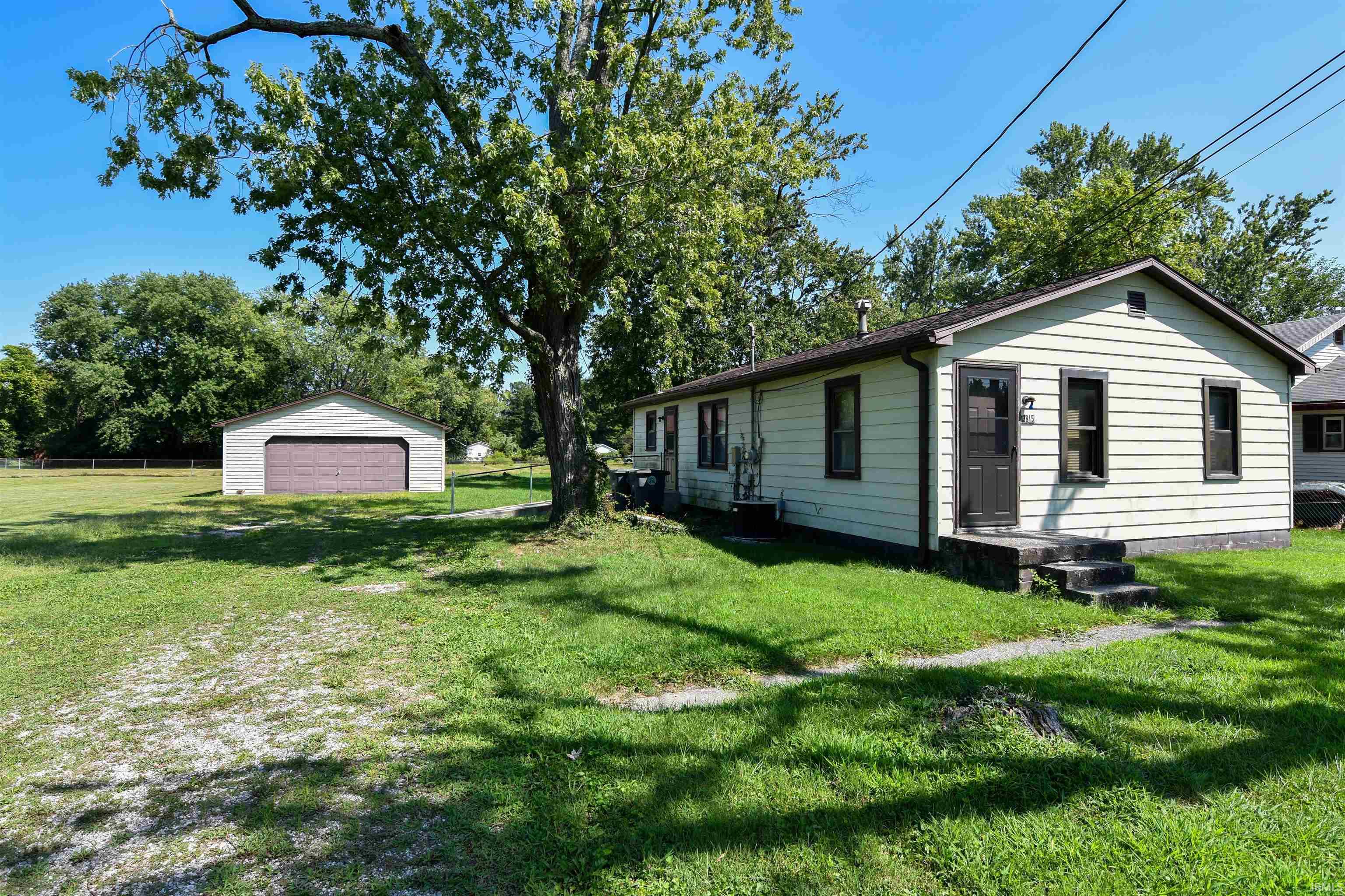3915 Evergreen Avenue Property Photo 1