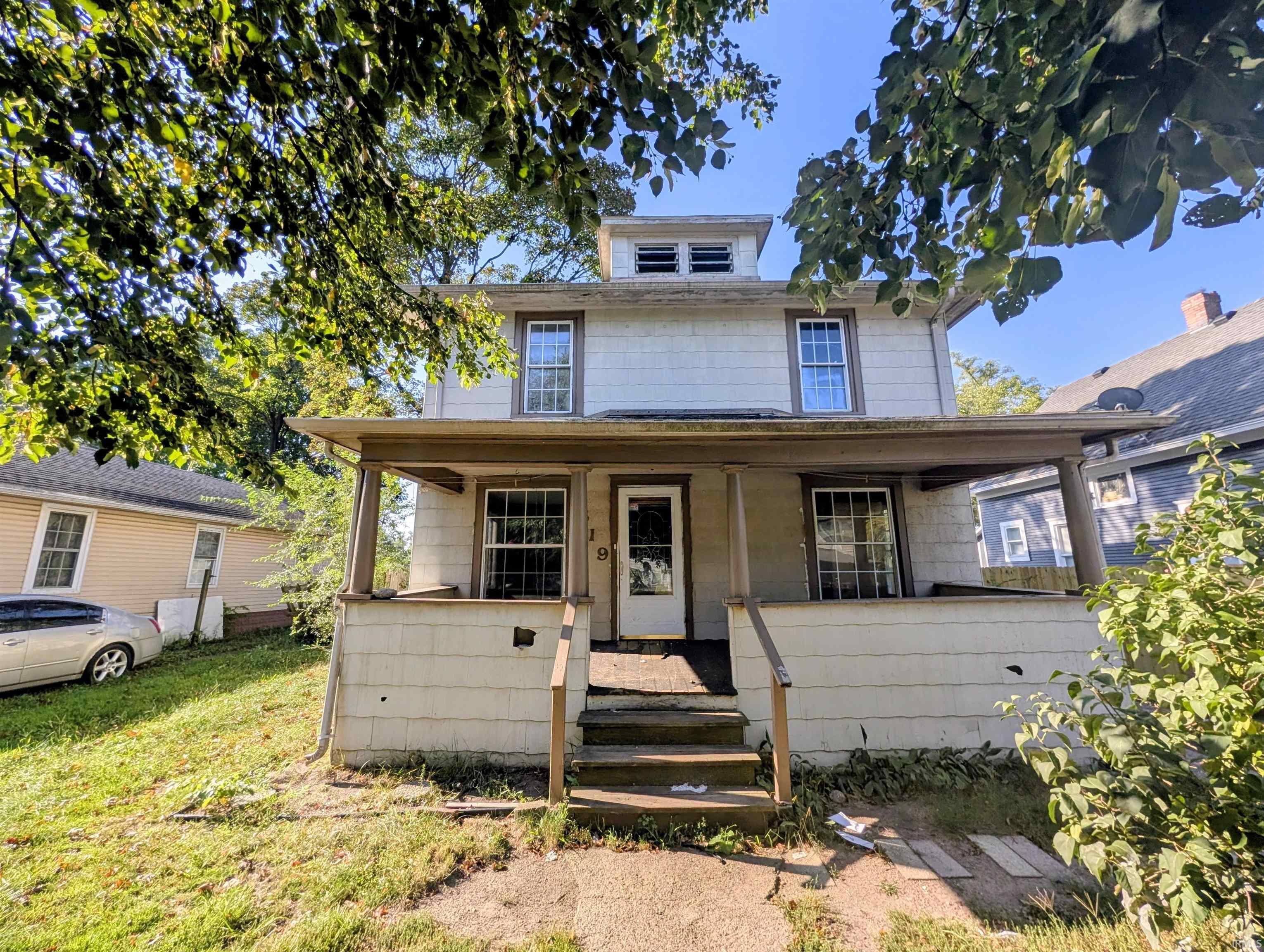 519 W Wolf Avenue
