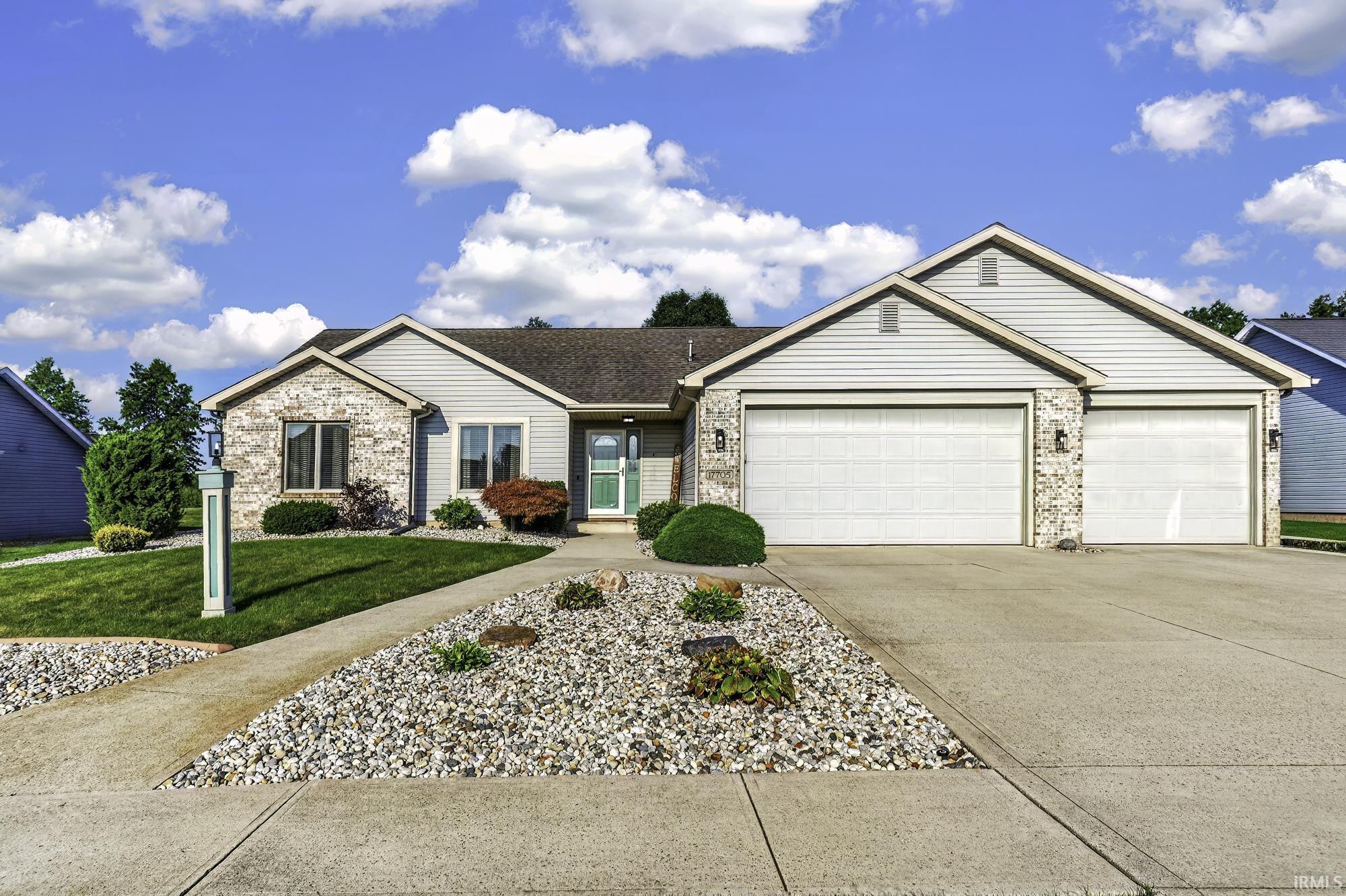 17705 Juniper Lane Property Photo 1