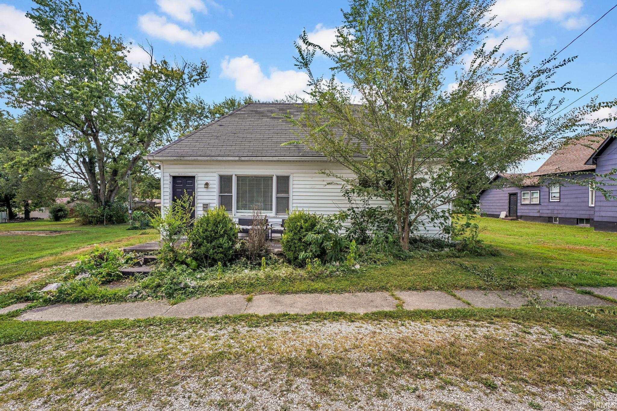 1332 Oak Street Property Photo 1