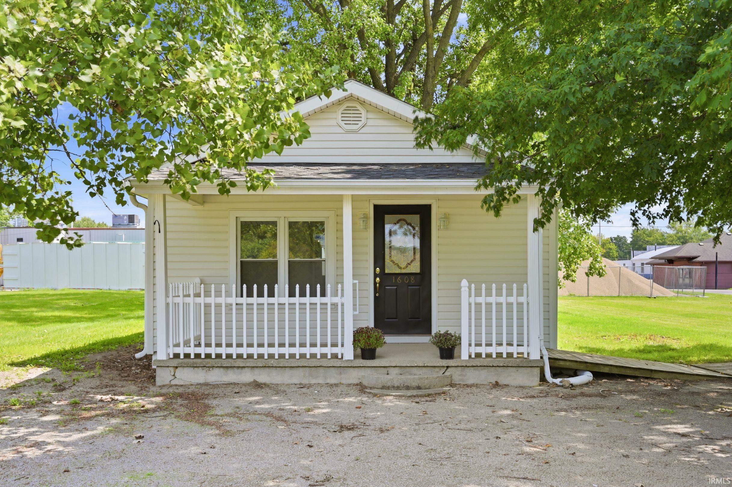1608 N Cherry Street Property Photo 1