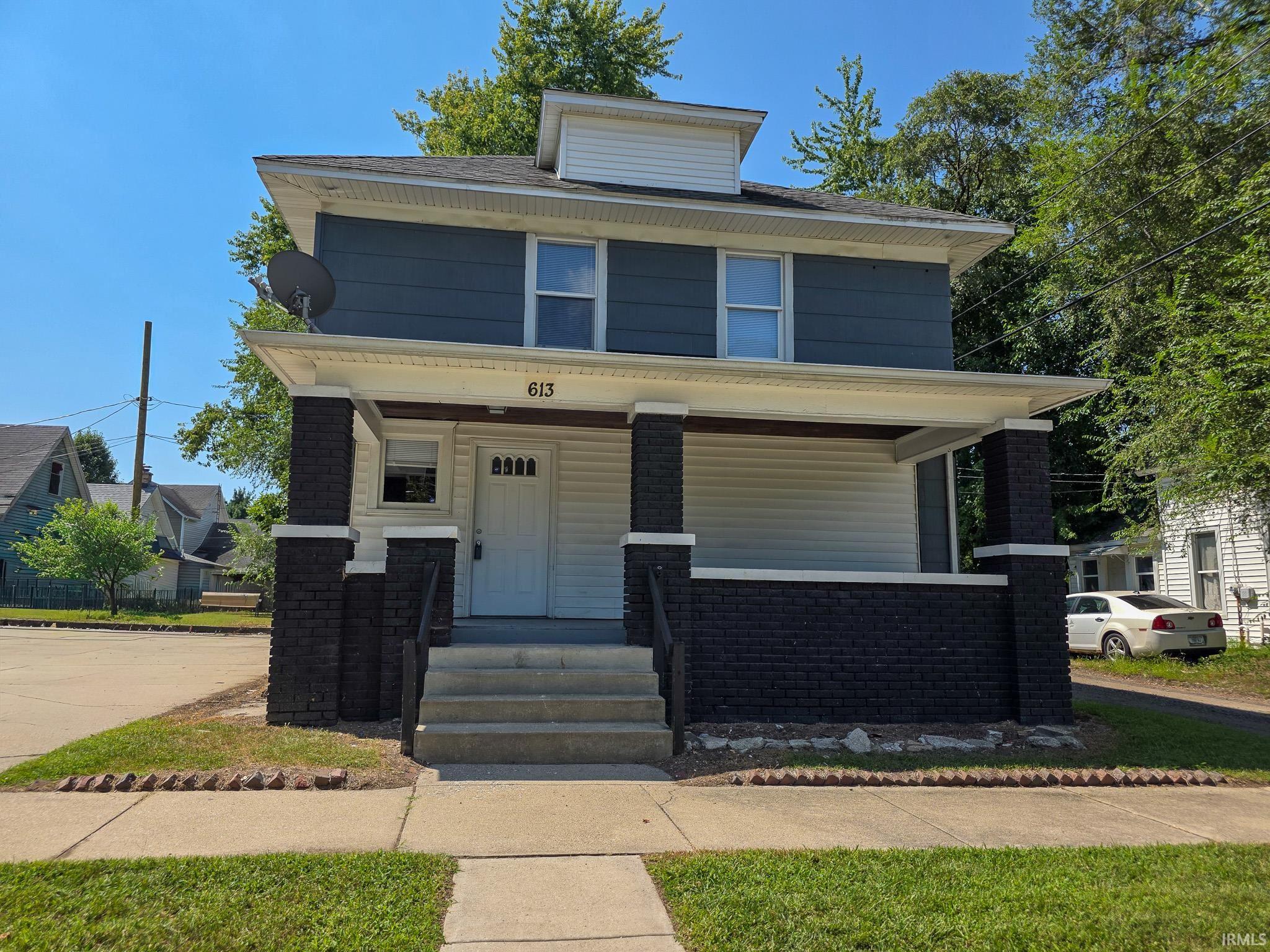 613 9th Street Property Photo 1