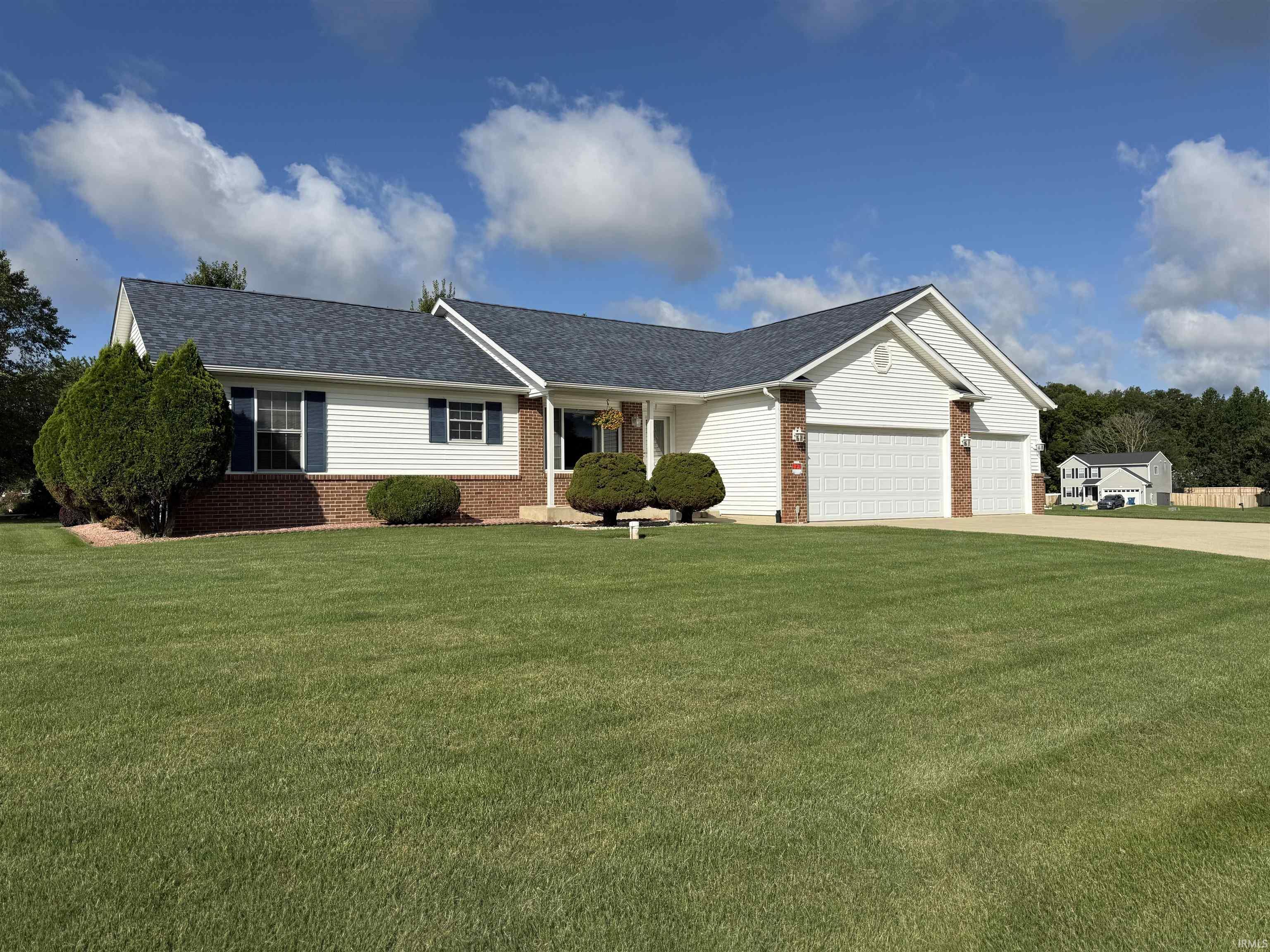 11870 Redbud Drive Property Photo 1