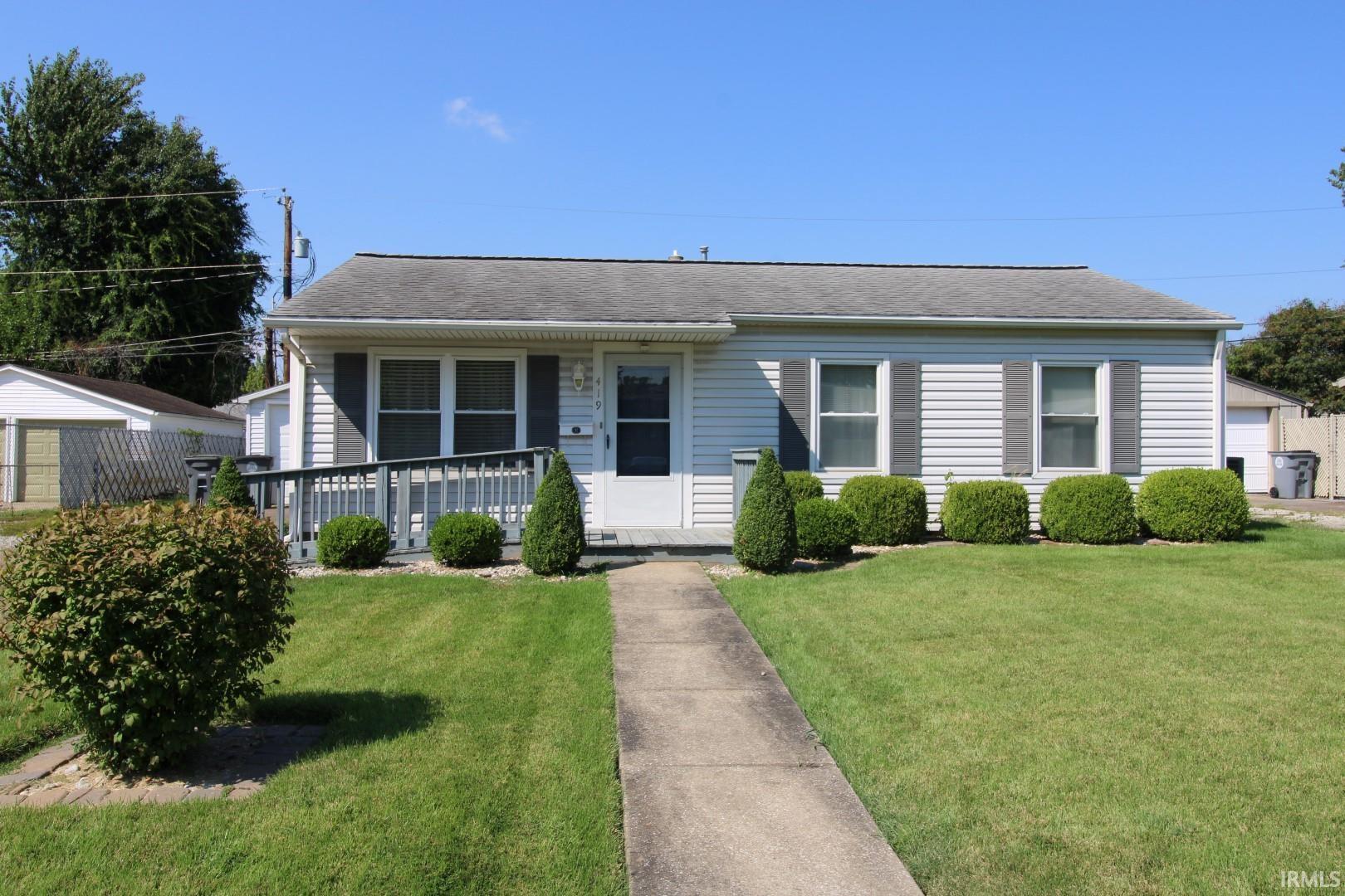 419 Greenleaf Drive Property Photo 1