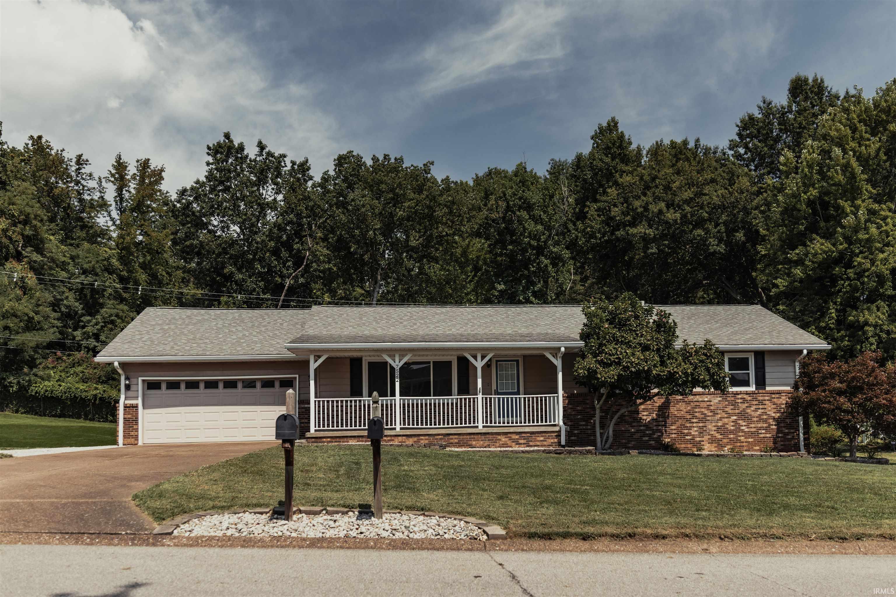 7522 Edgedale Drive Property Photo 1