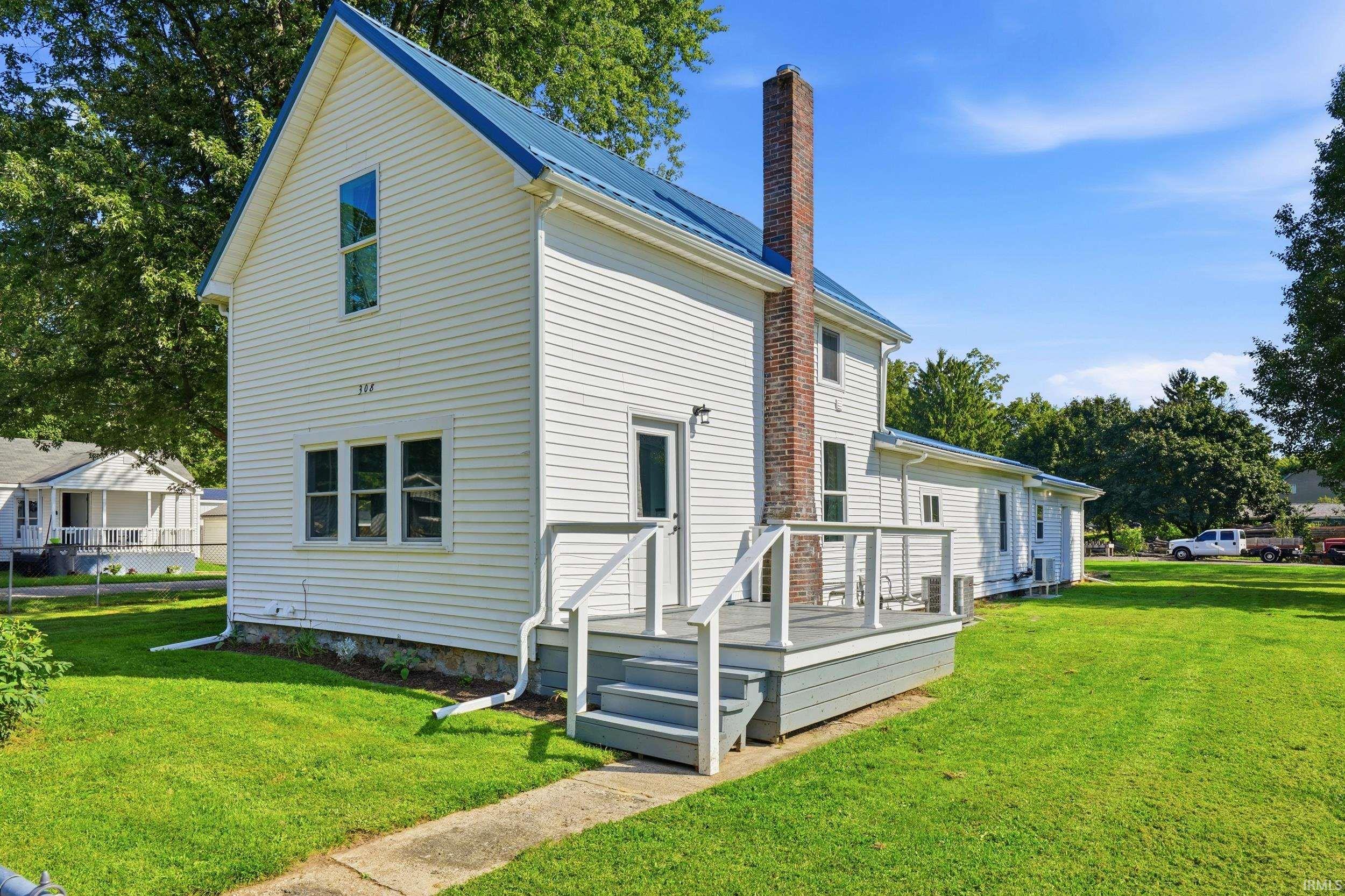 308 E County Line Road Property Photo 1