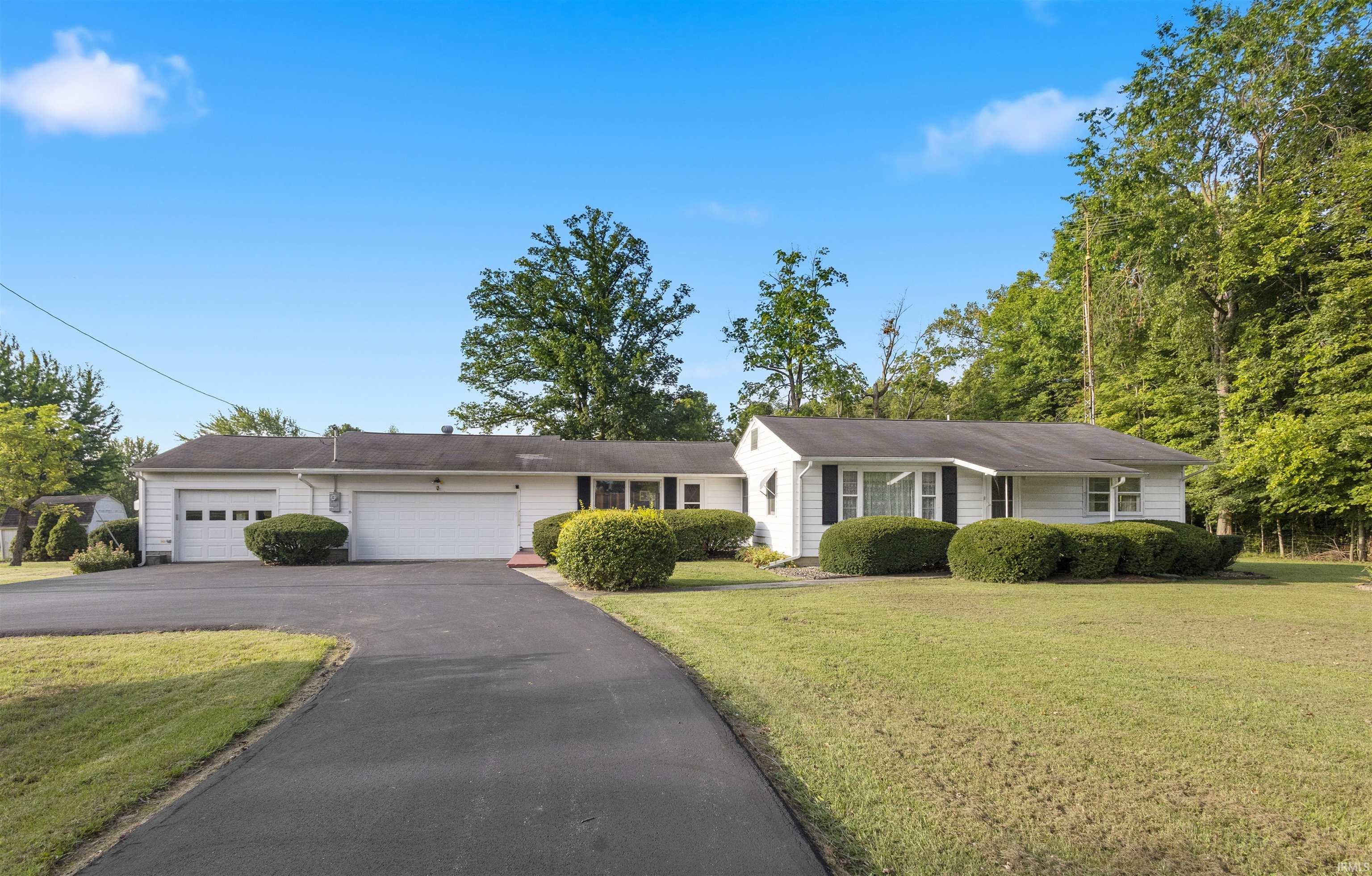 2722 E 450 North Road Property Photo 1